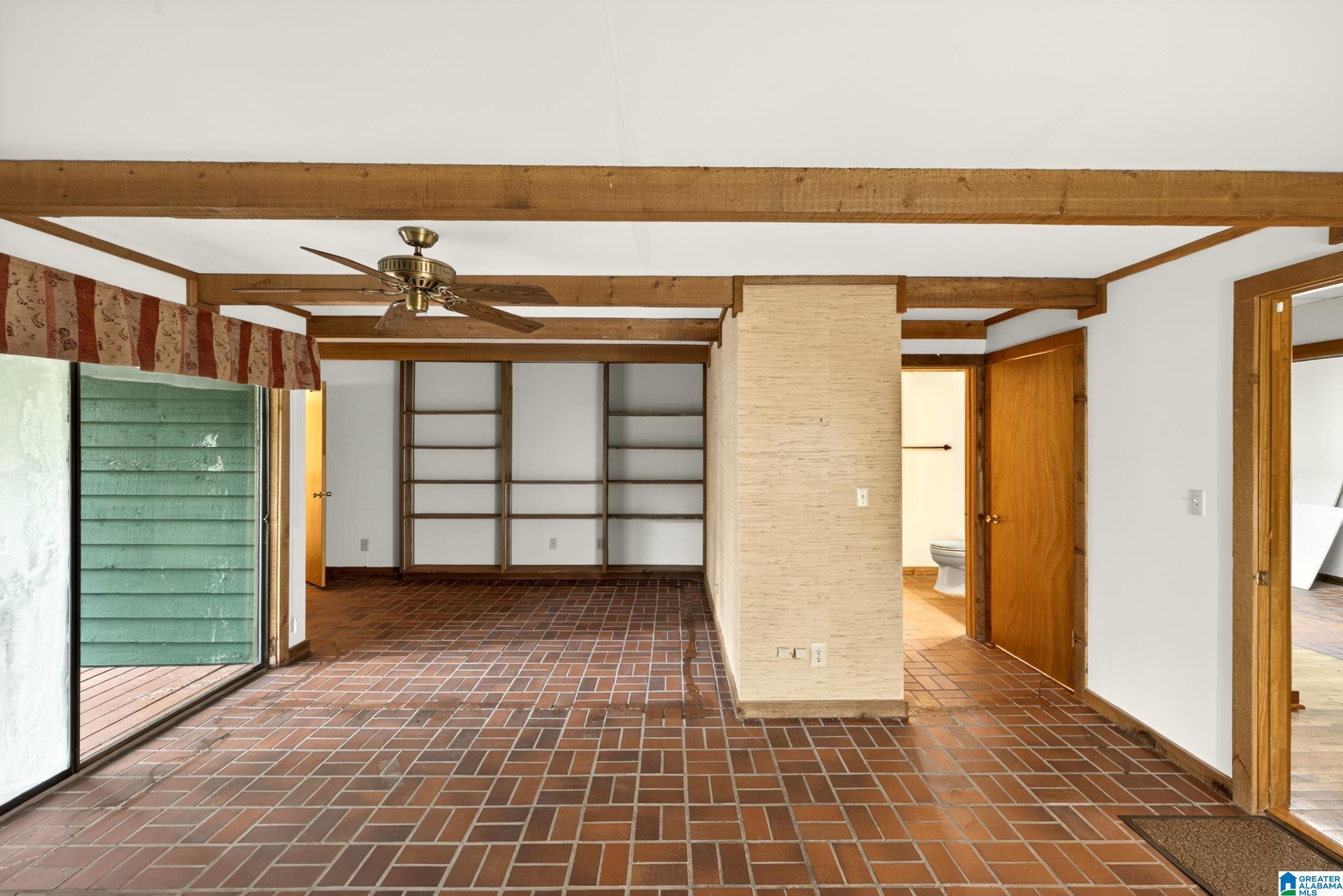 2905 KIRKCALDY LANE