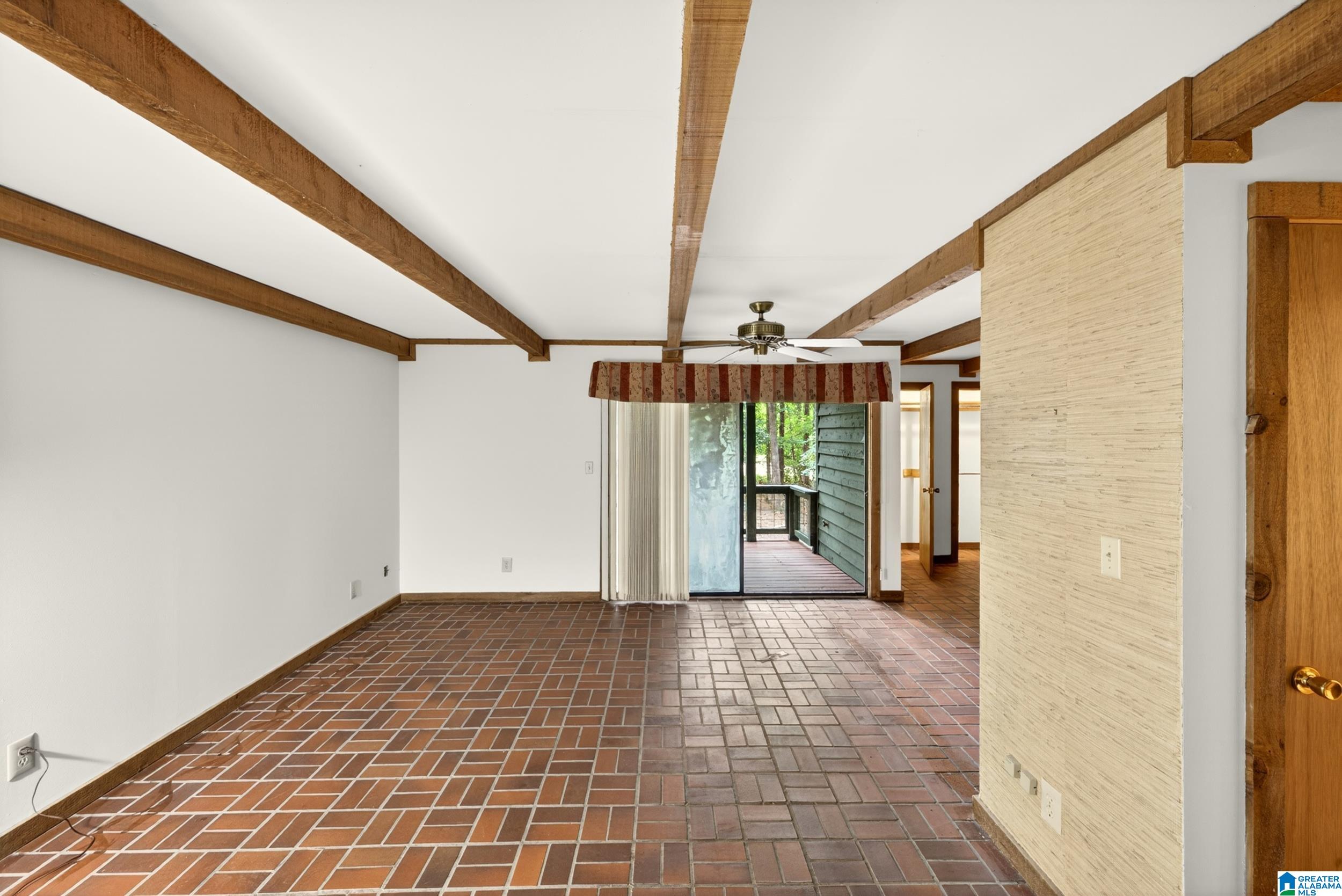 2905 KIRKCALDY LANE