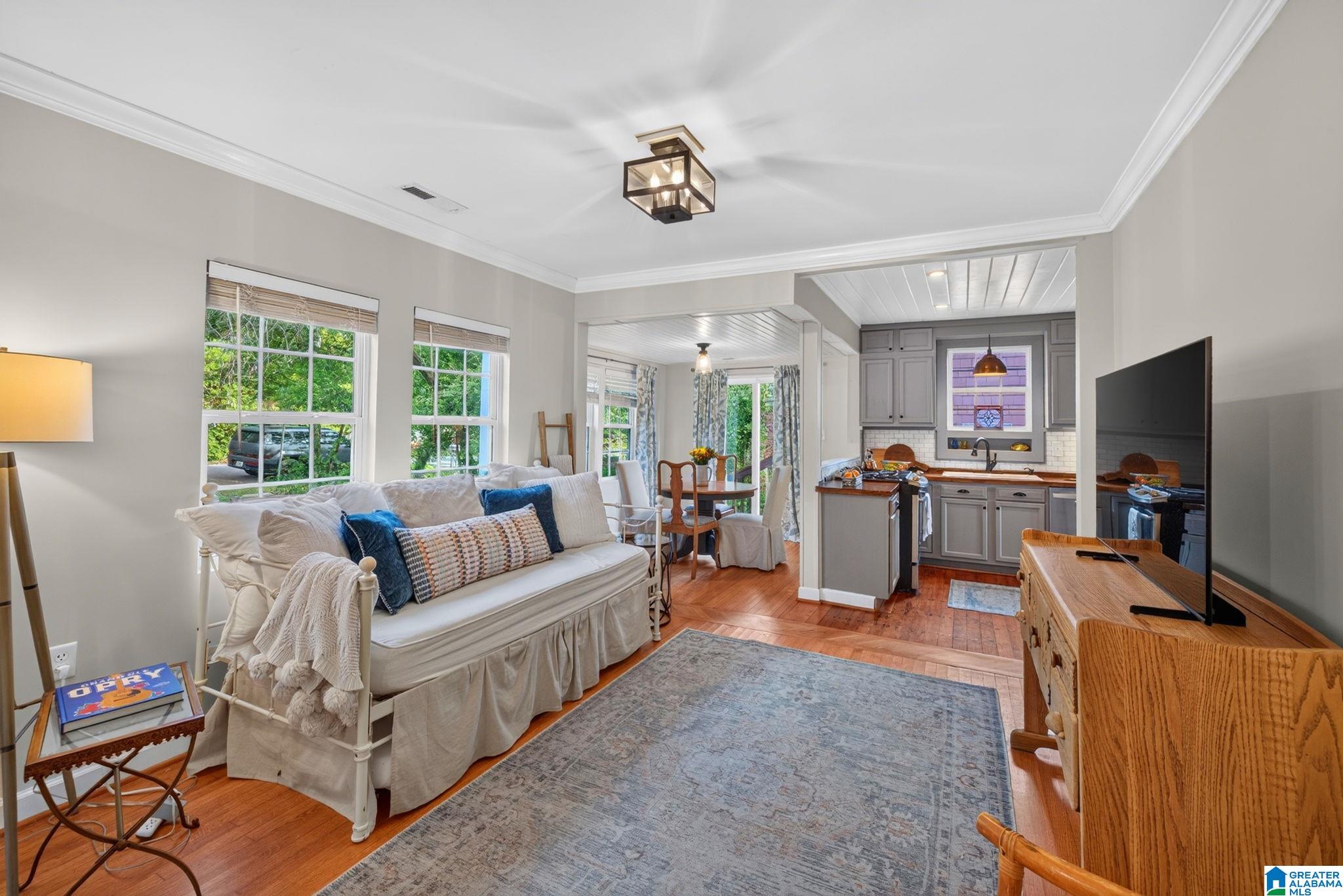 501 OXMOOR ROAD