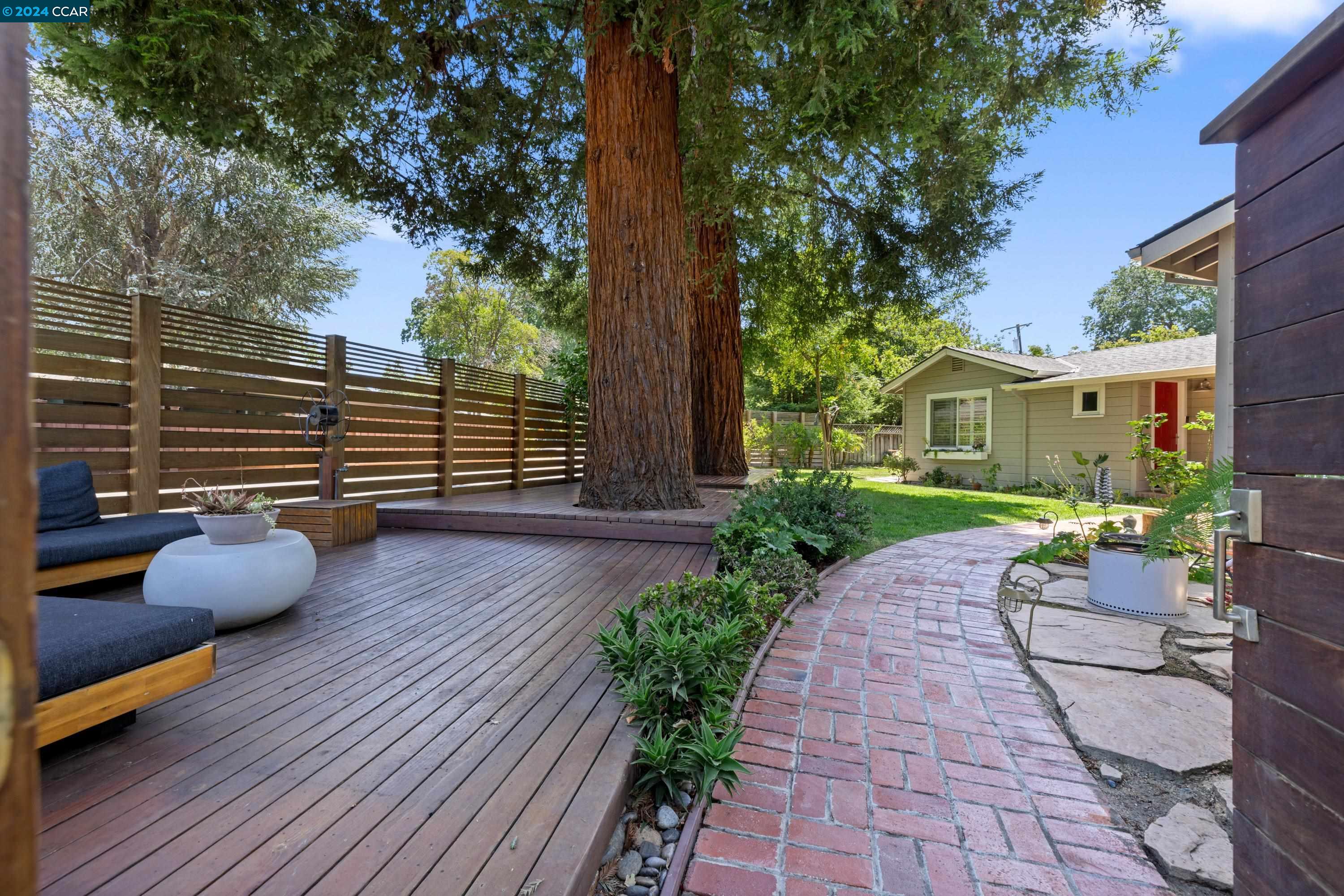 2601 Cherry Lane