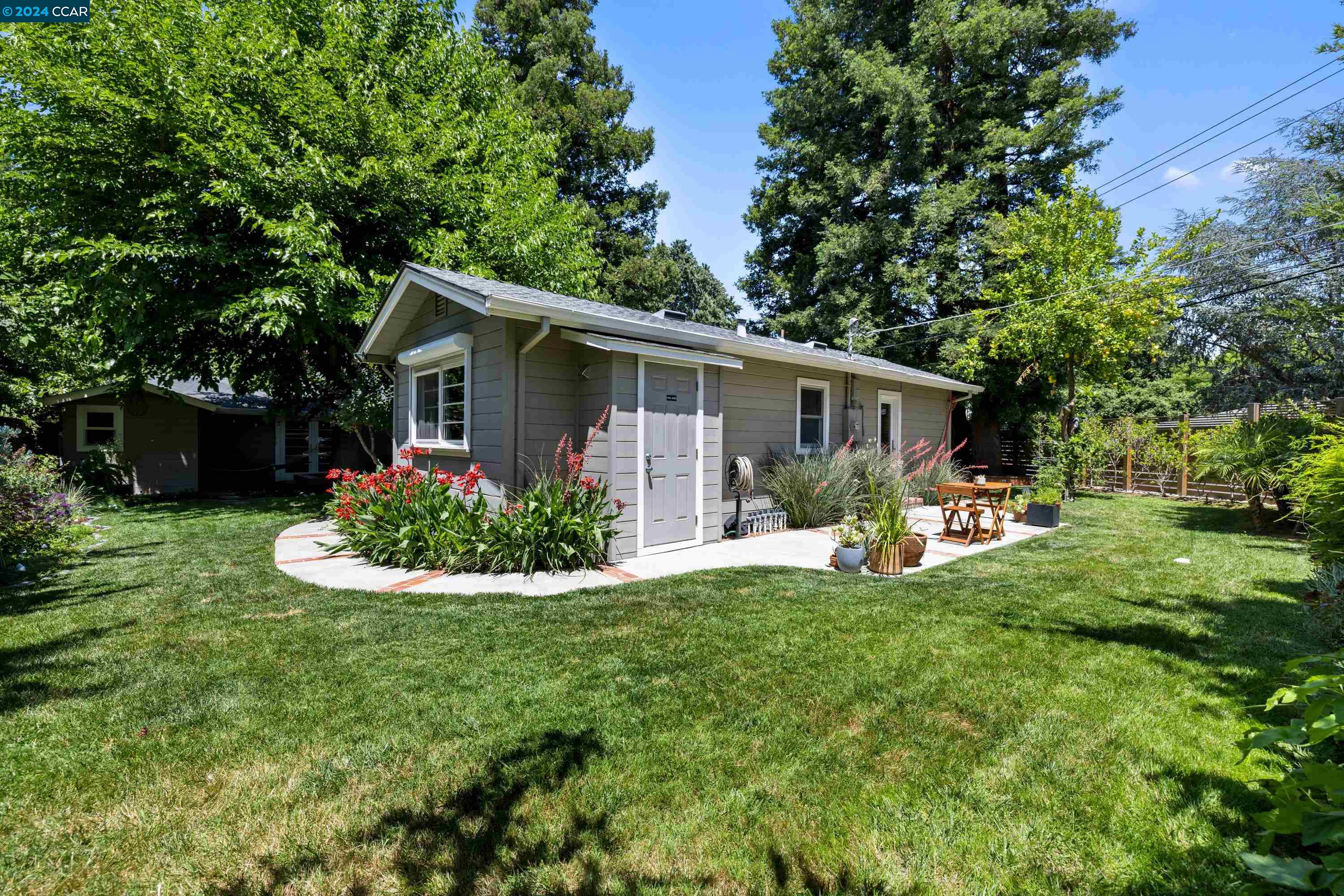 2601 Cherry Lane