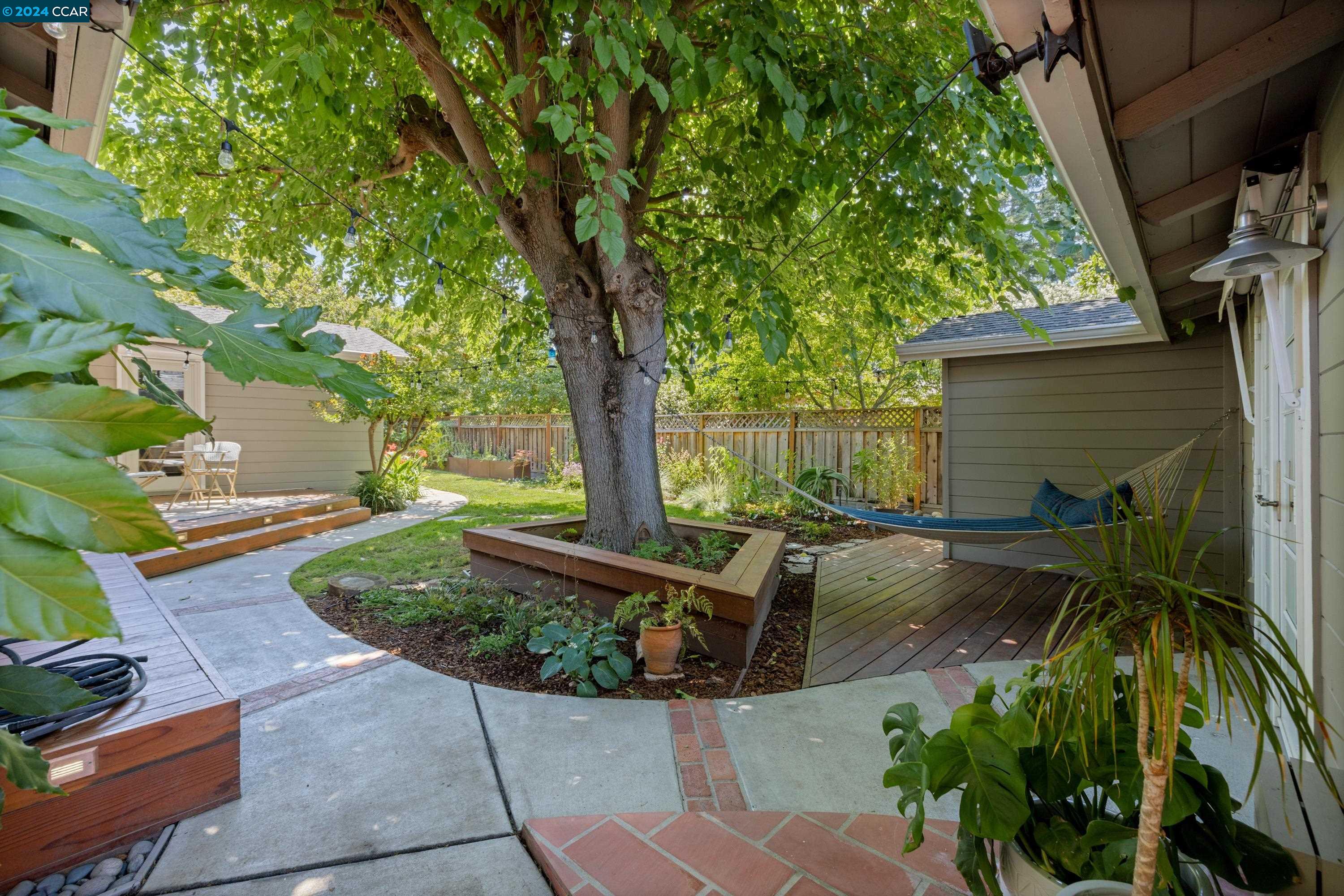 2601 Cherry Lane