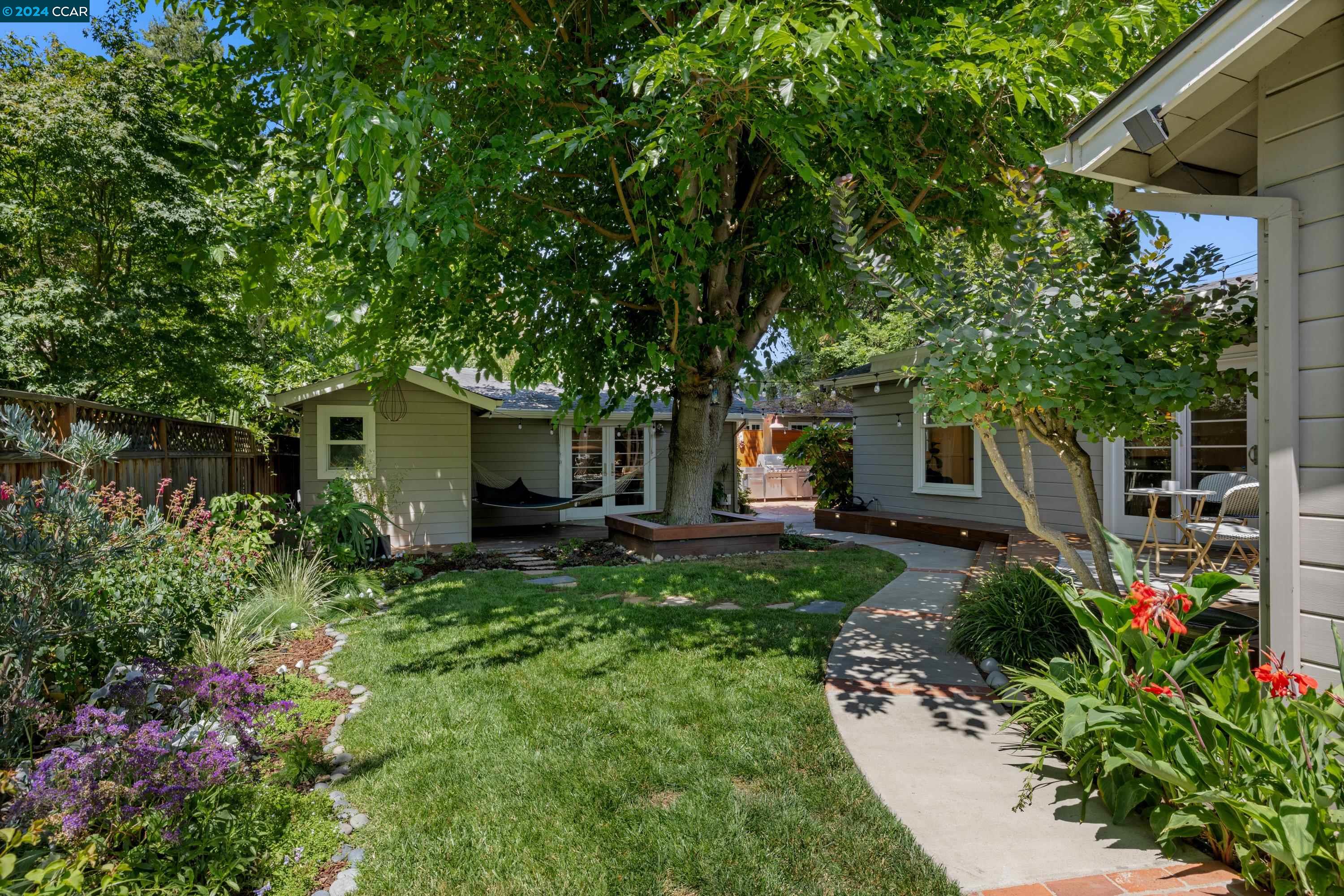 2601 Cherry Lane
