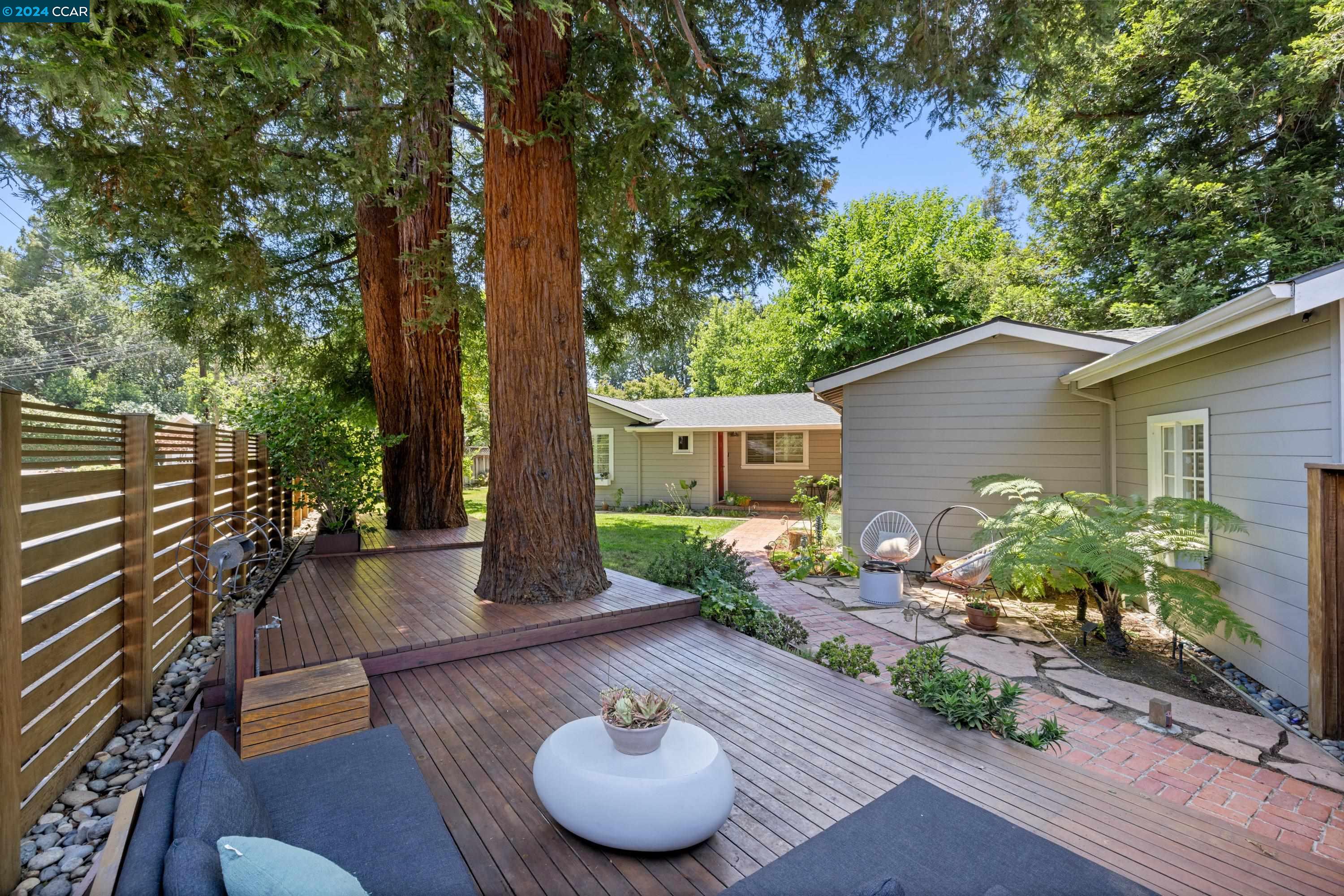 2601 Cherry Lane
