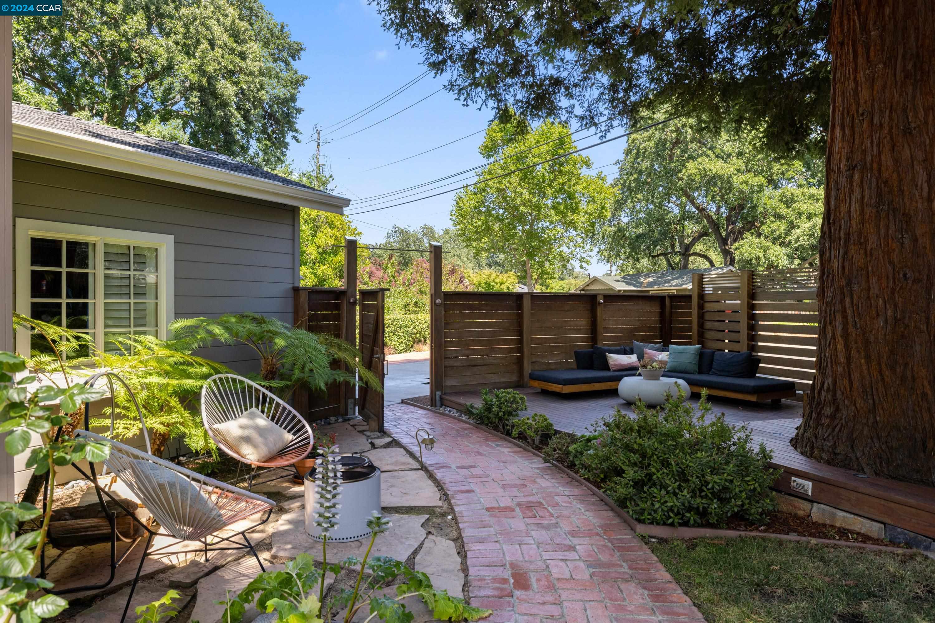 2601 Cherry Lane