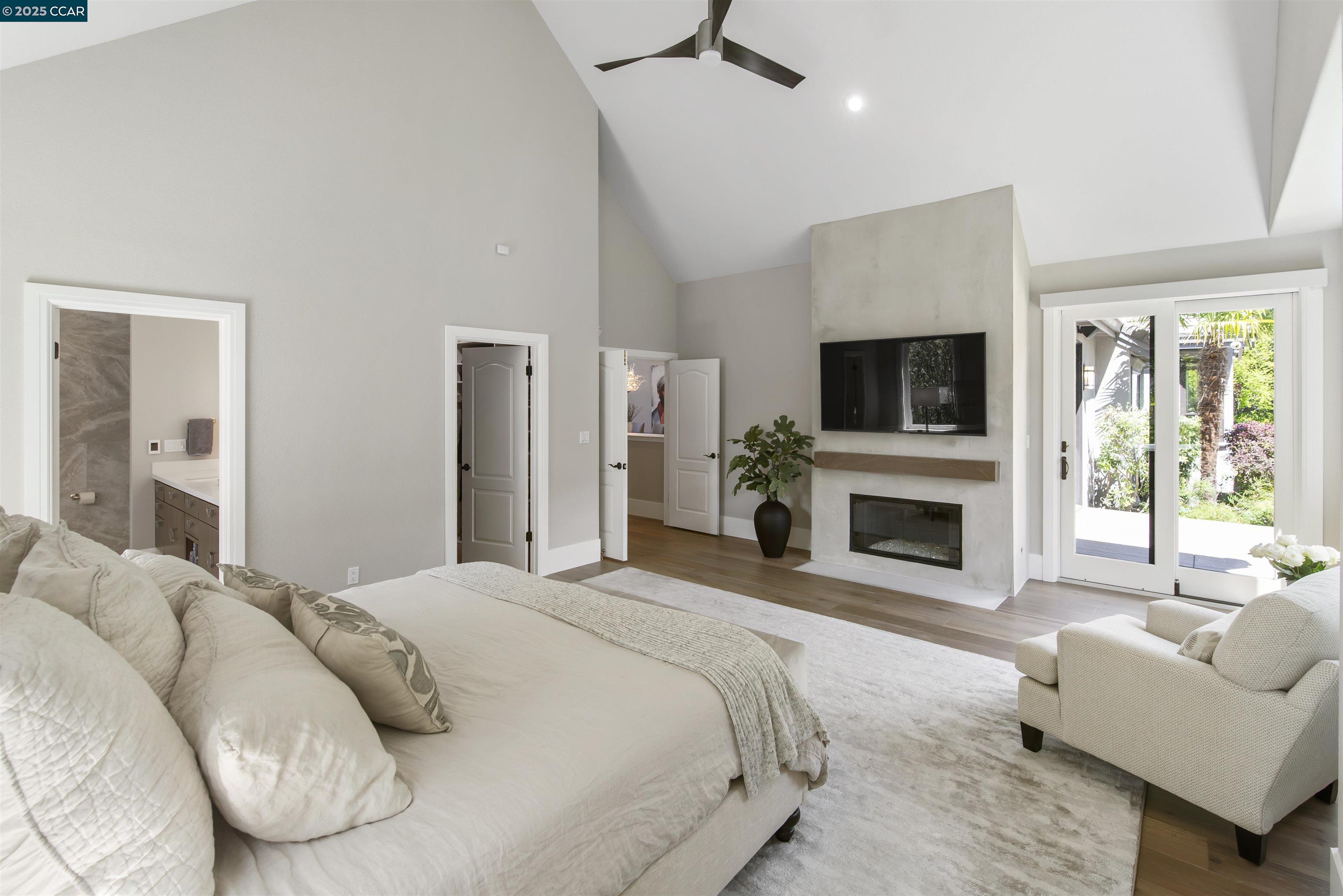 30 Oak Trail Court