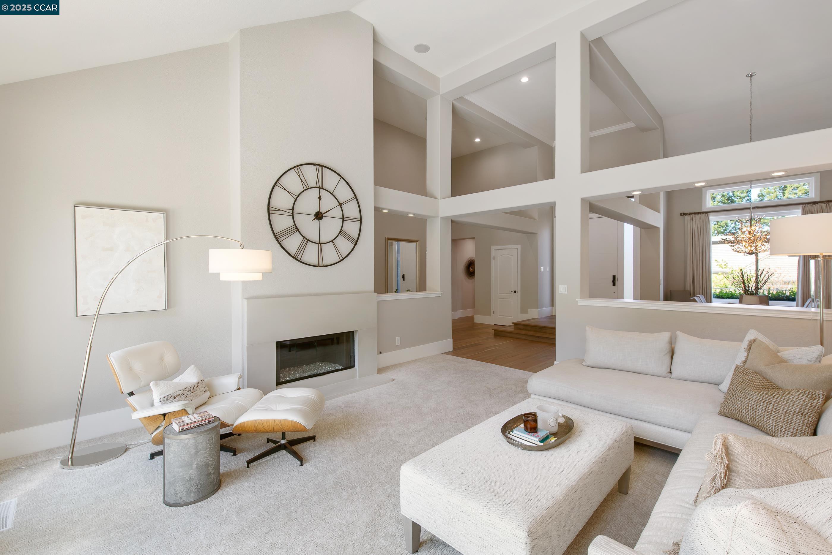 30 Oak Trail Court