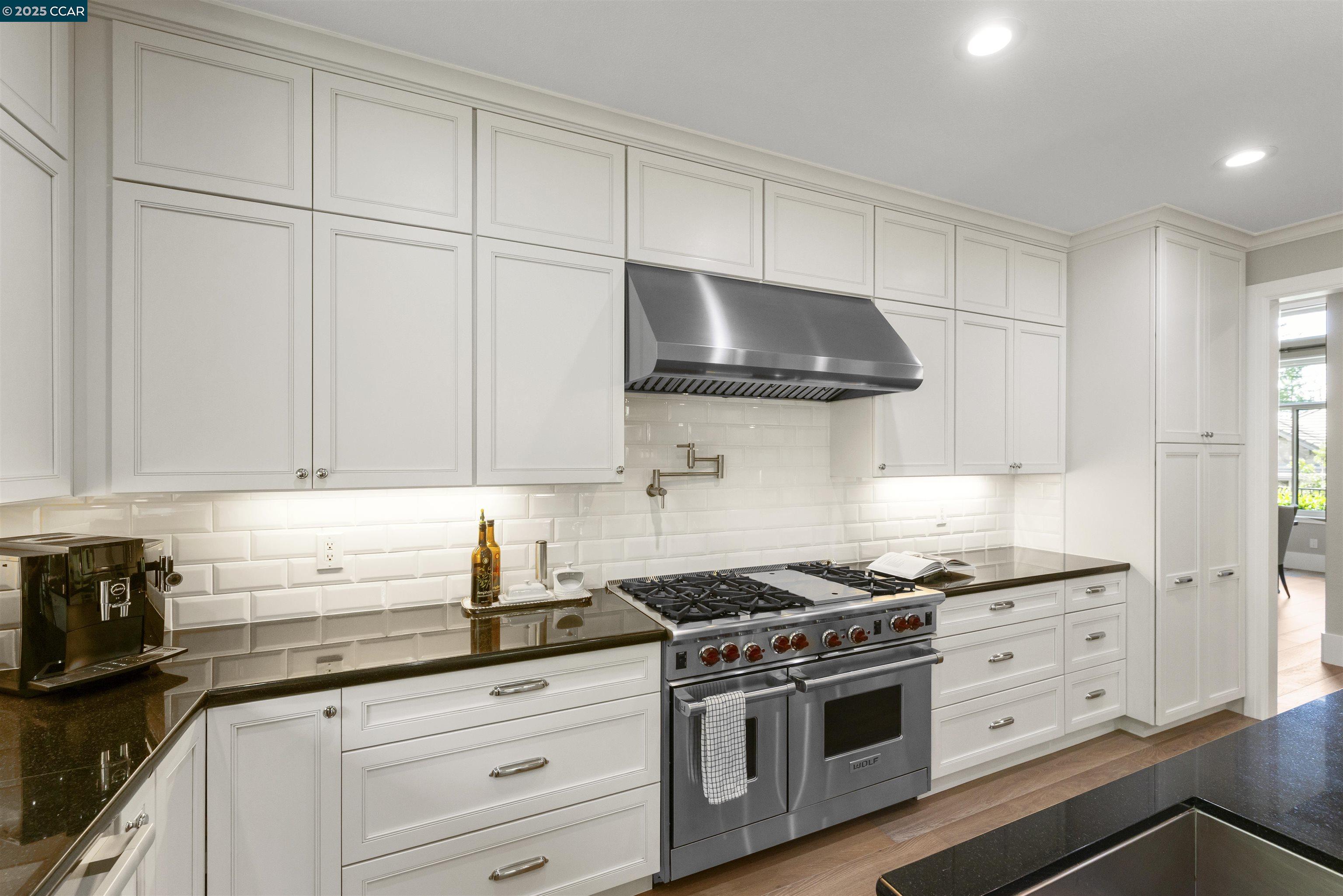 30 Oak Trail Court