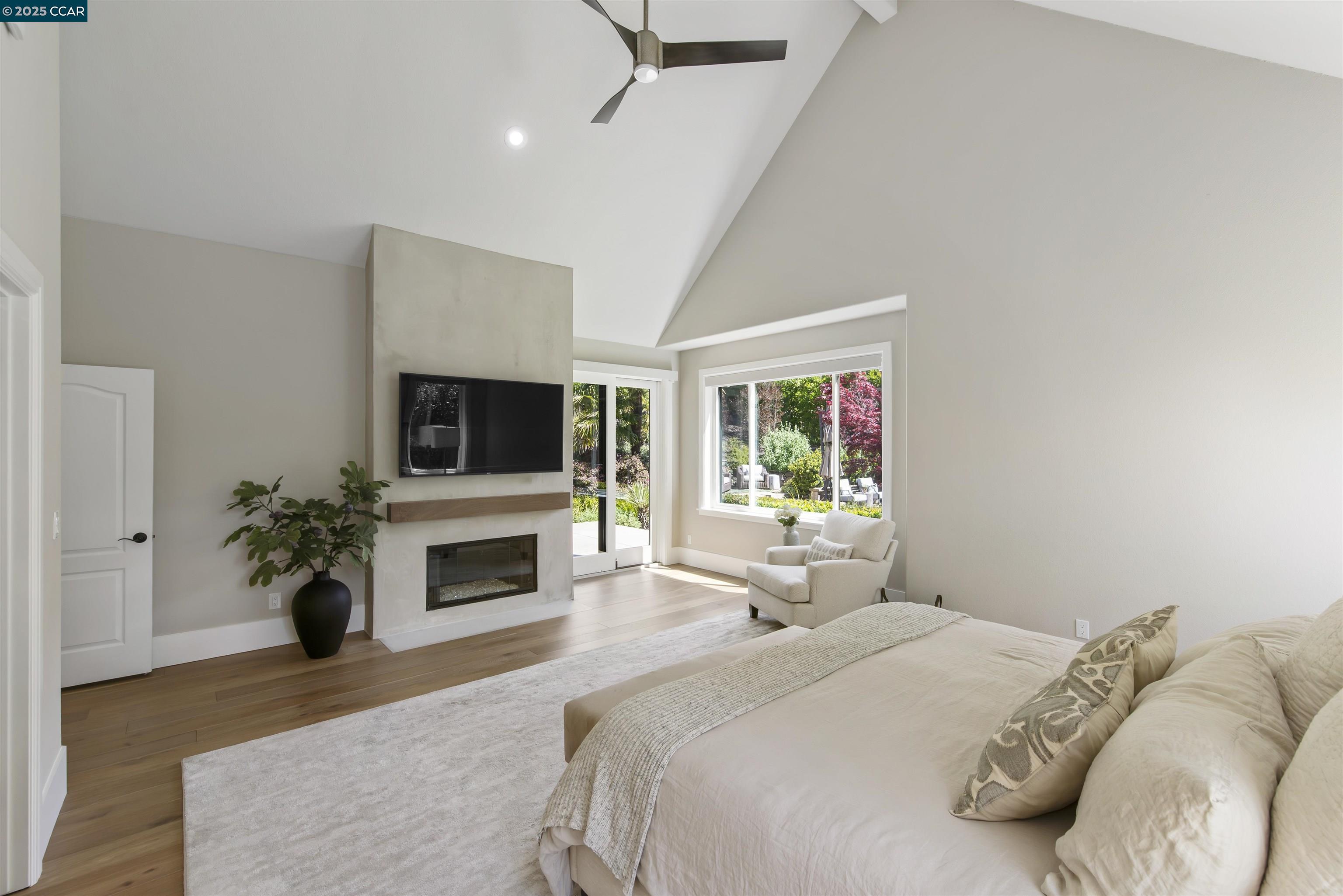 30 Oak Trail Court