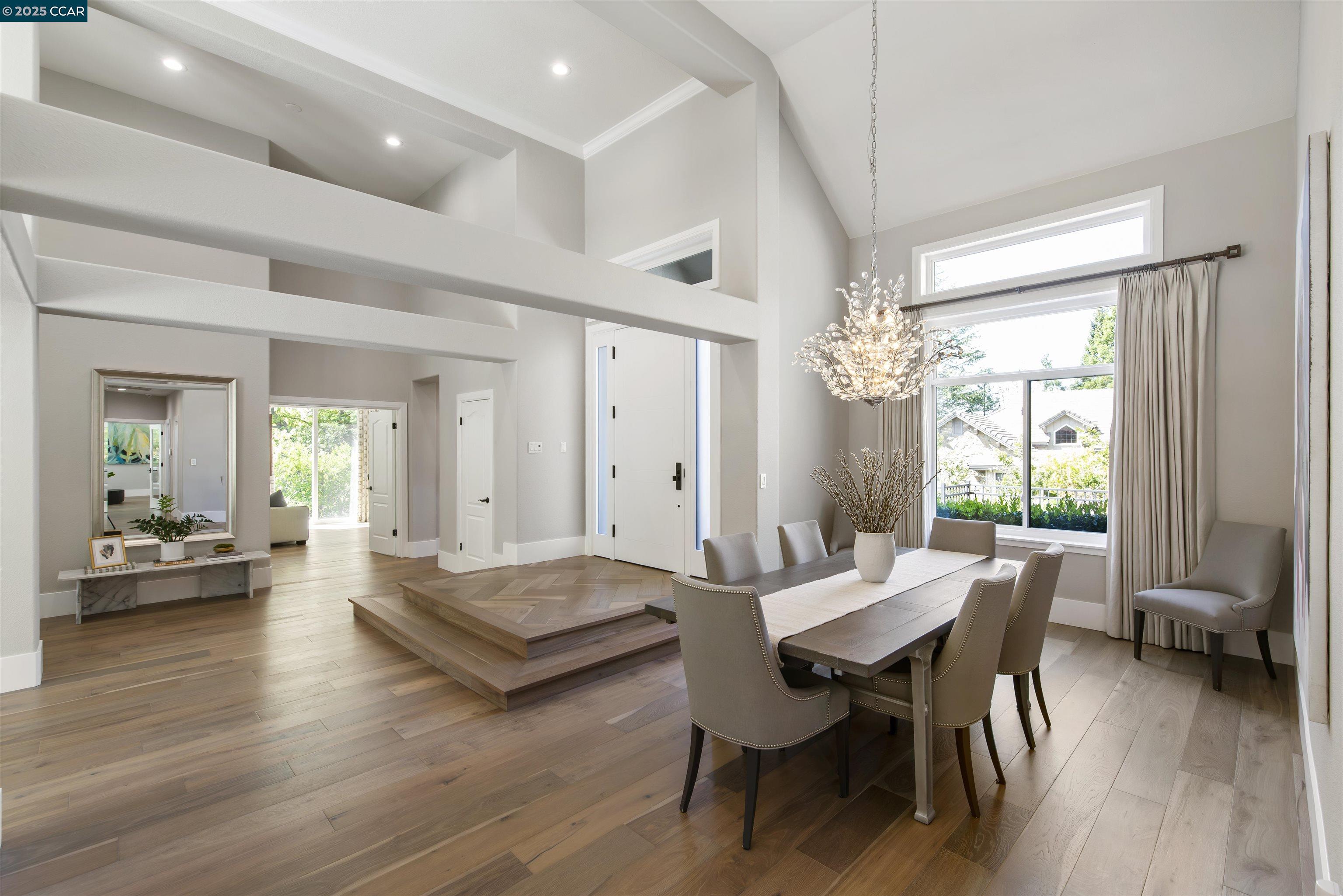 30 Oak Trail Court