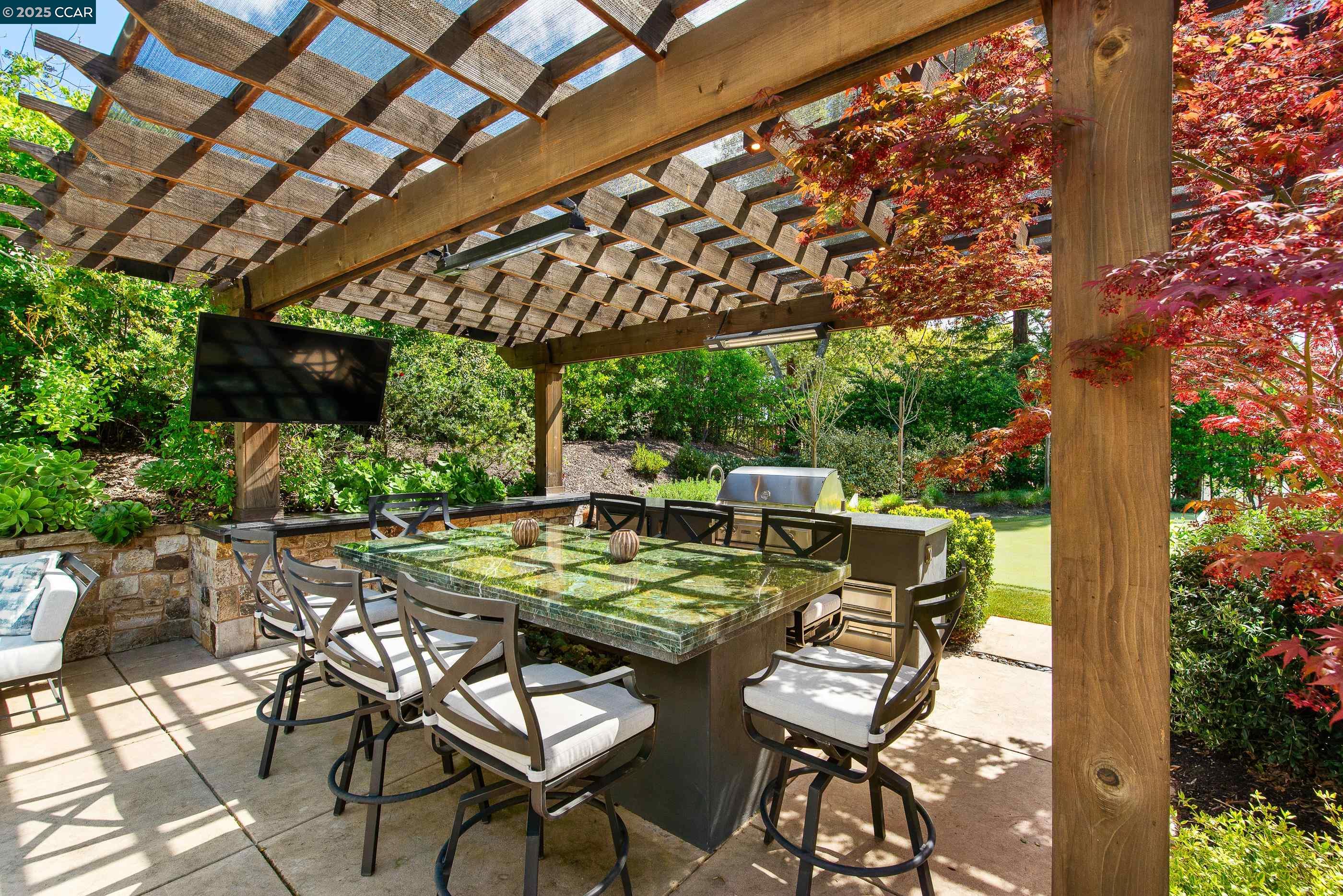 30 Oak Trail Court