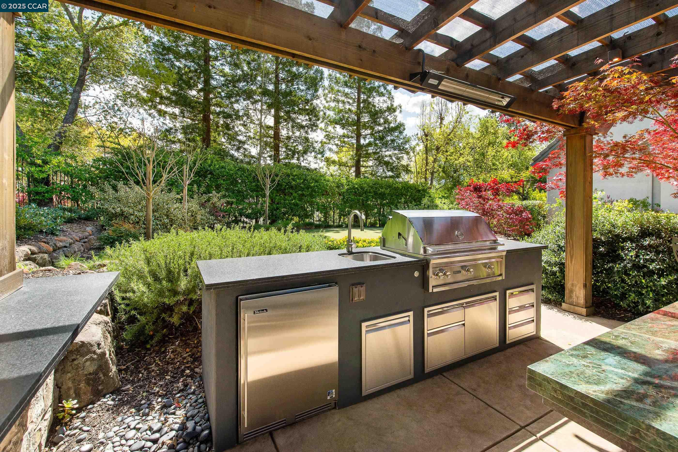 30 Oak Trail Court
