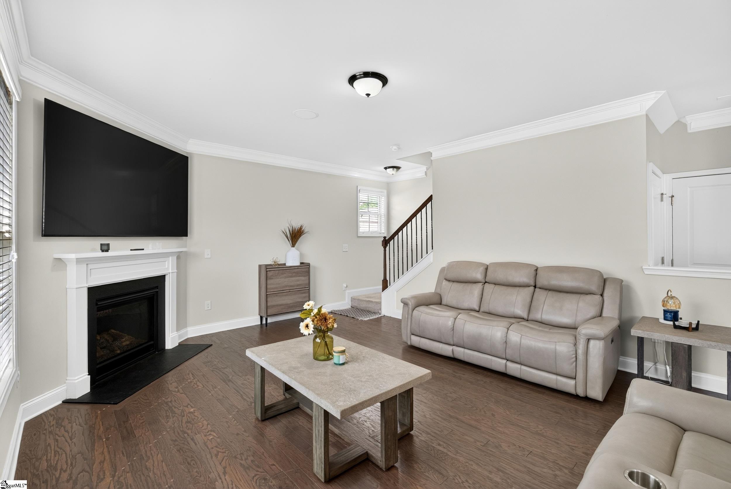 222 Santa Ana Way