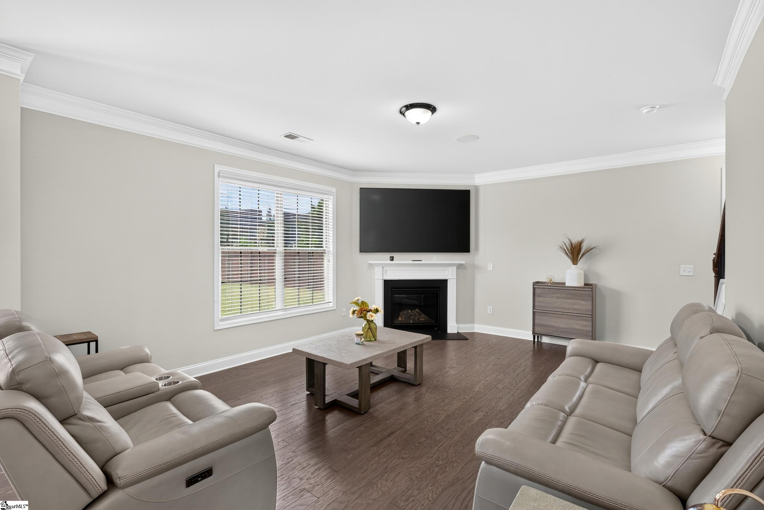 222 Santa Ana Way