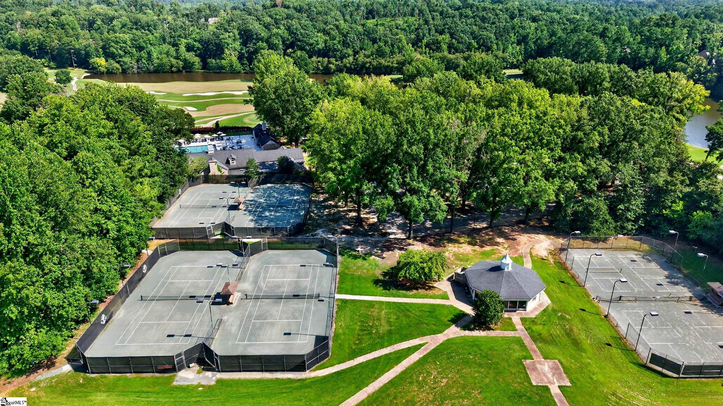 216 Muirfield Drive
