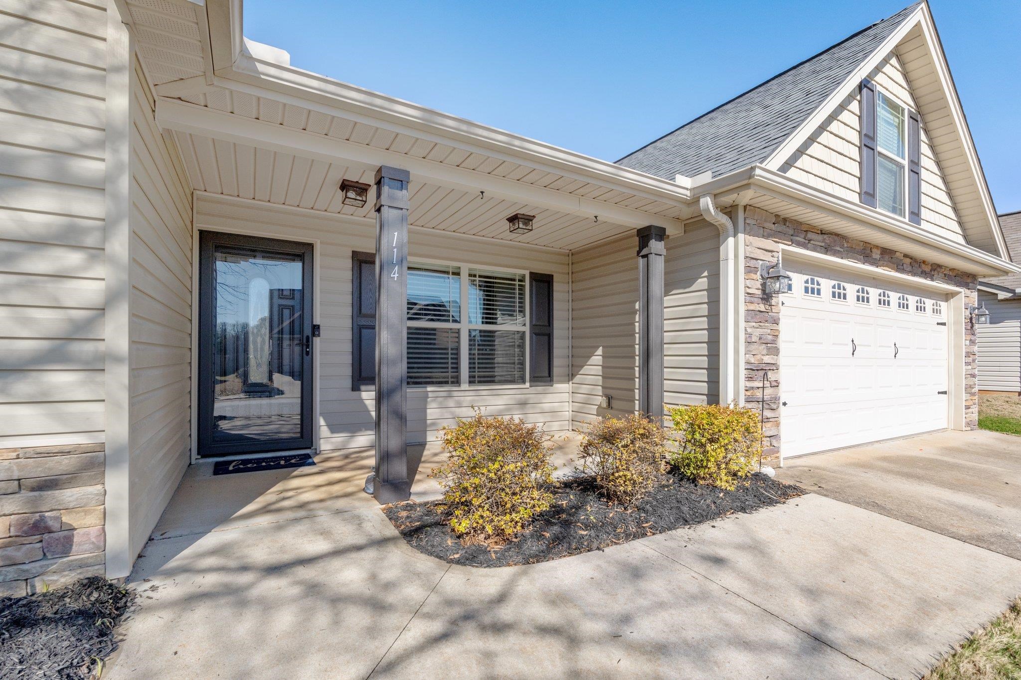 114 Wynbrook Way