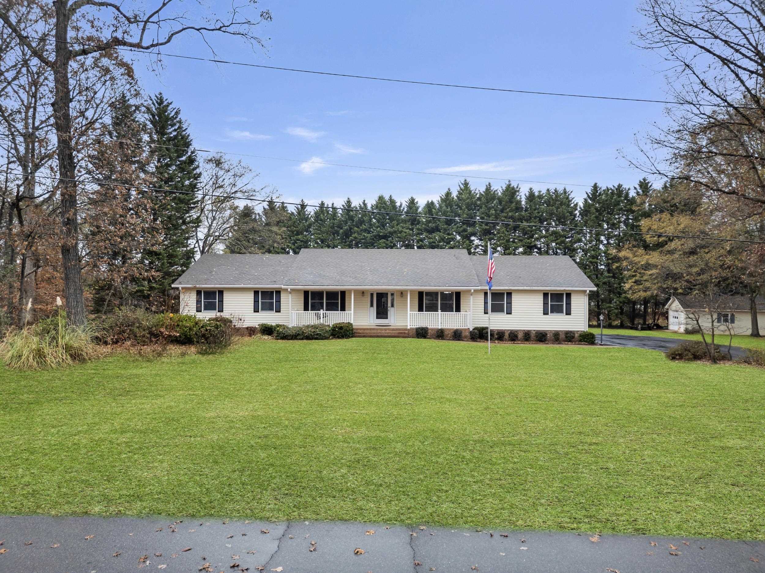 108 Cardinal Drive