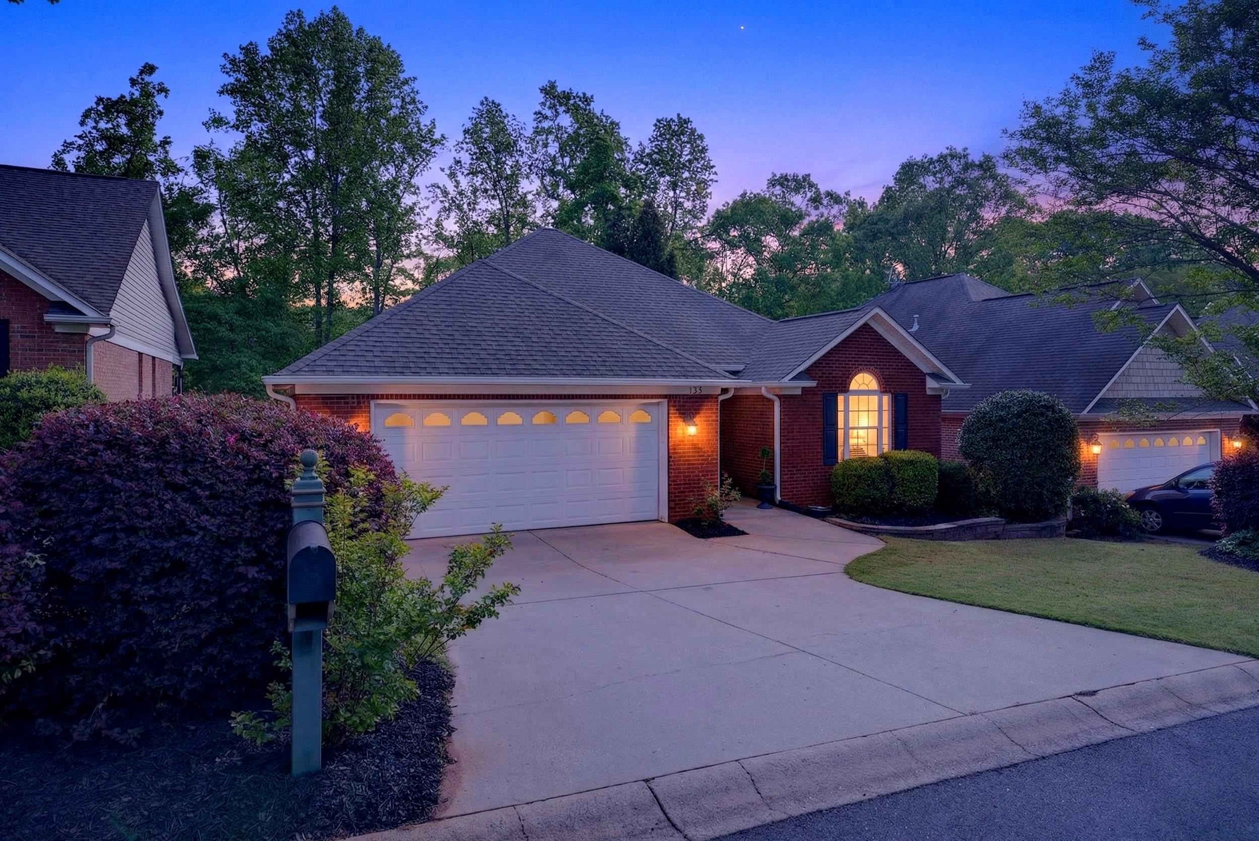 133 Hidden Ridge Drive