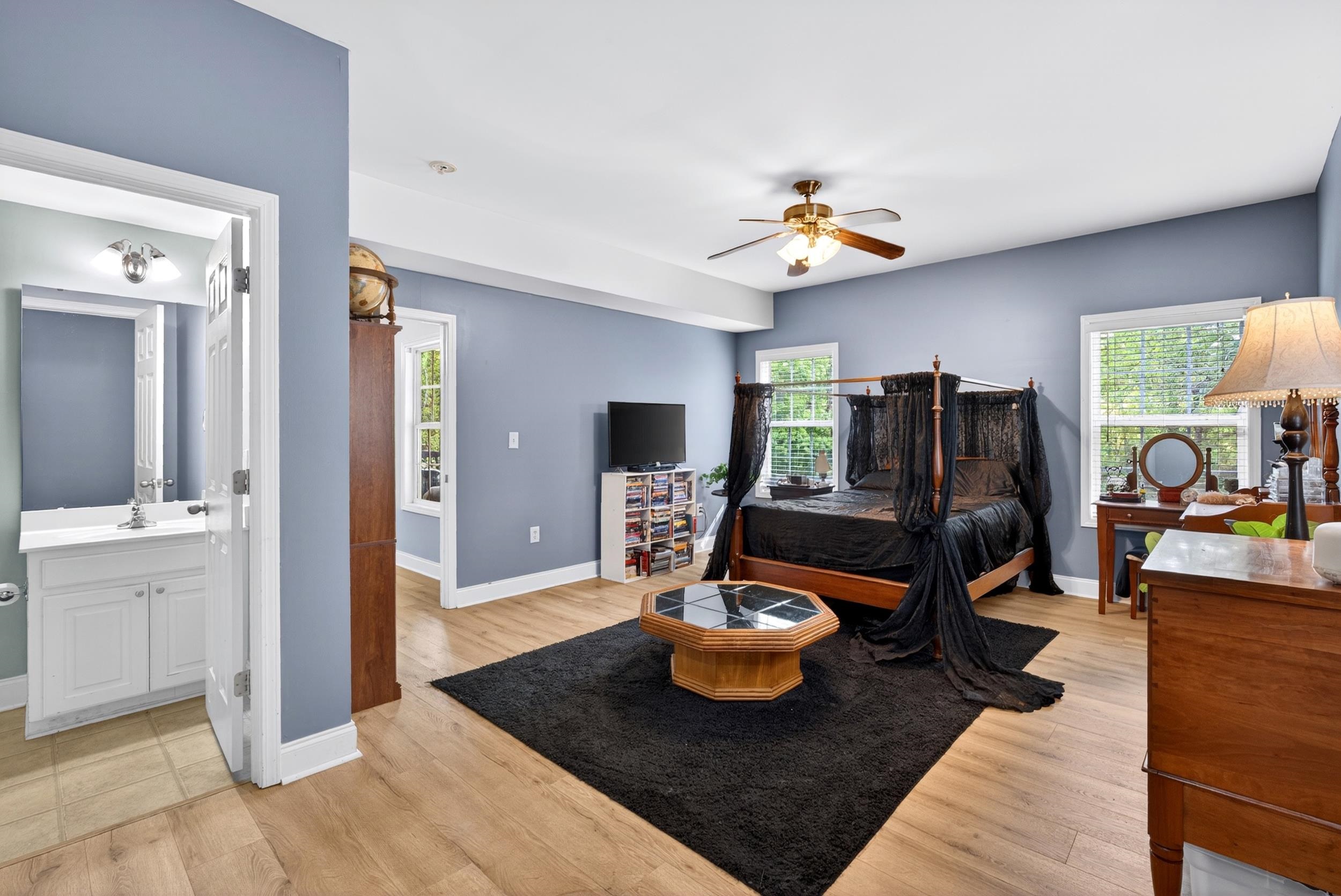 133 Hidden Ridge Drive