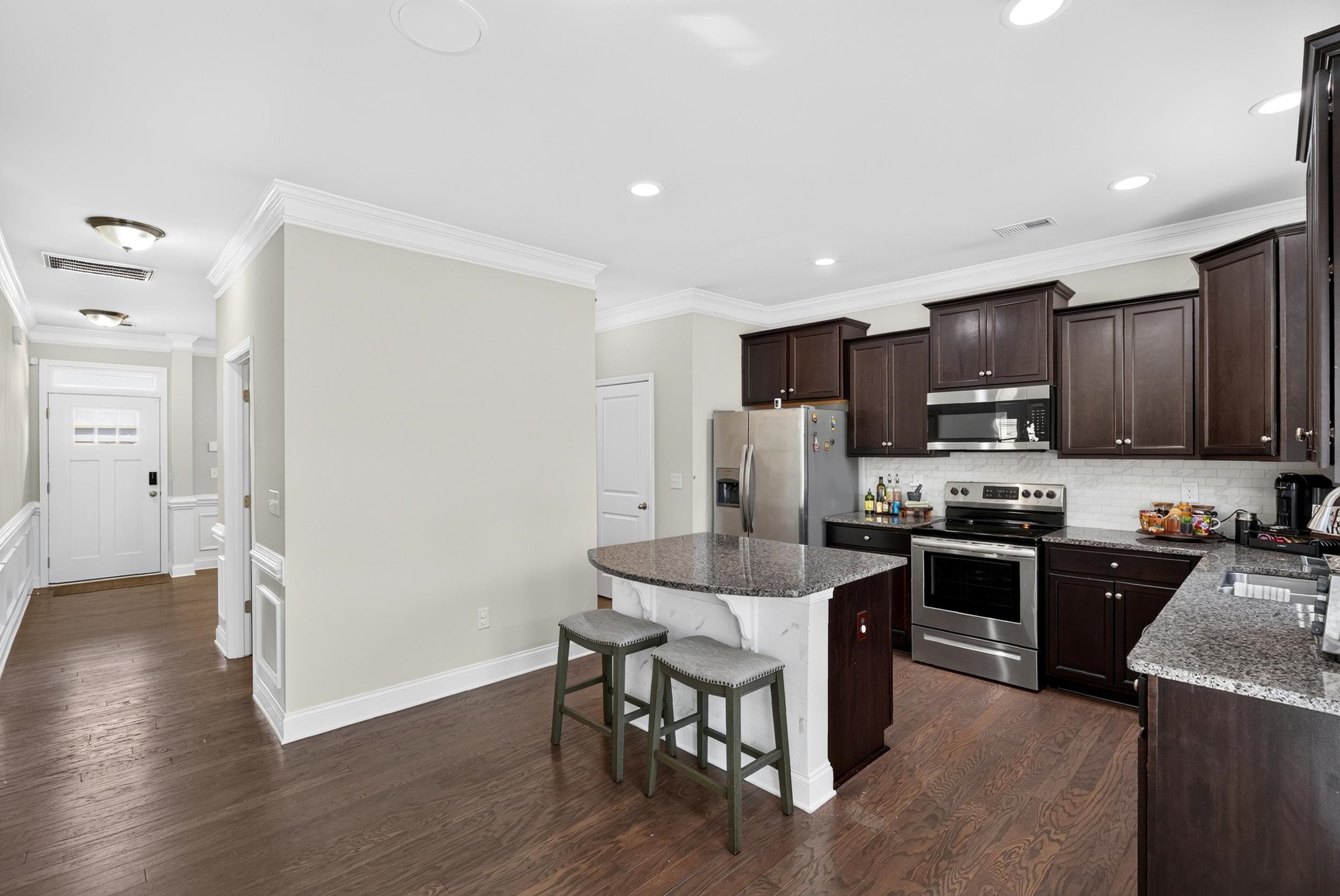 222 Santa Ana Way