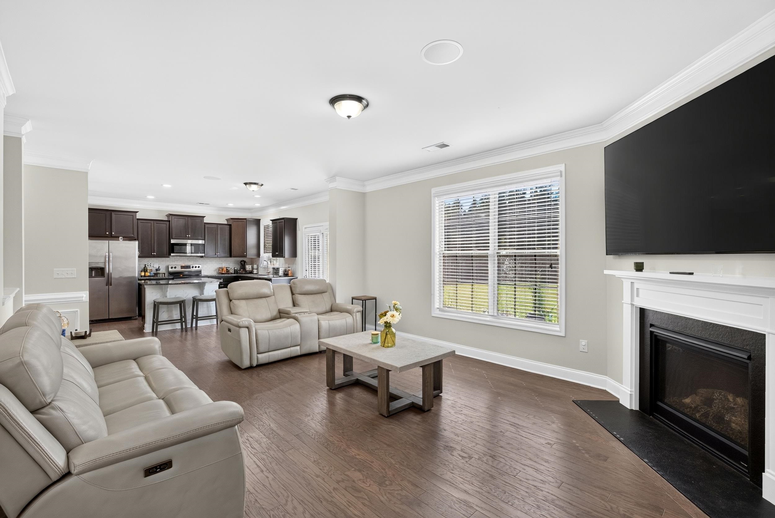 222 Santa Ana Way