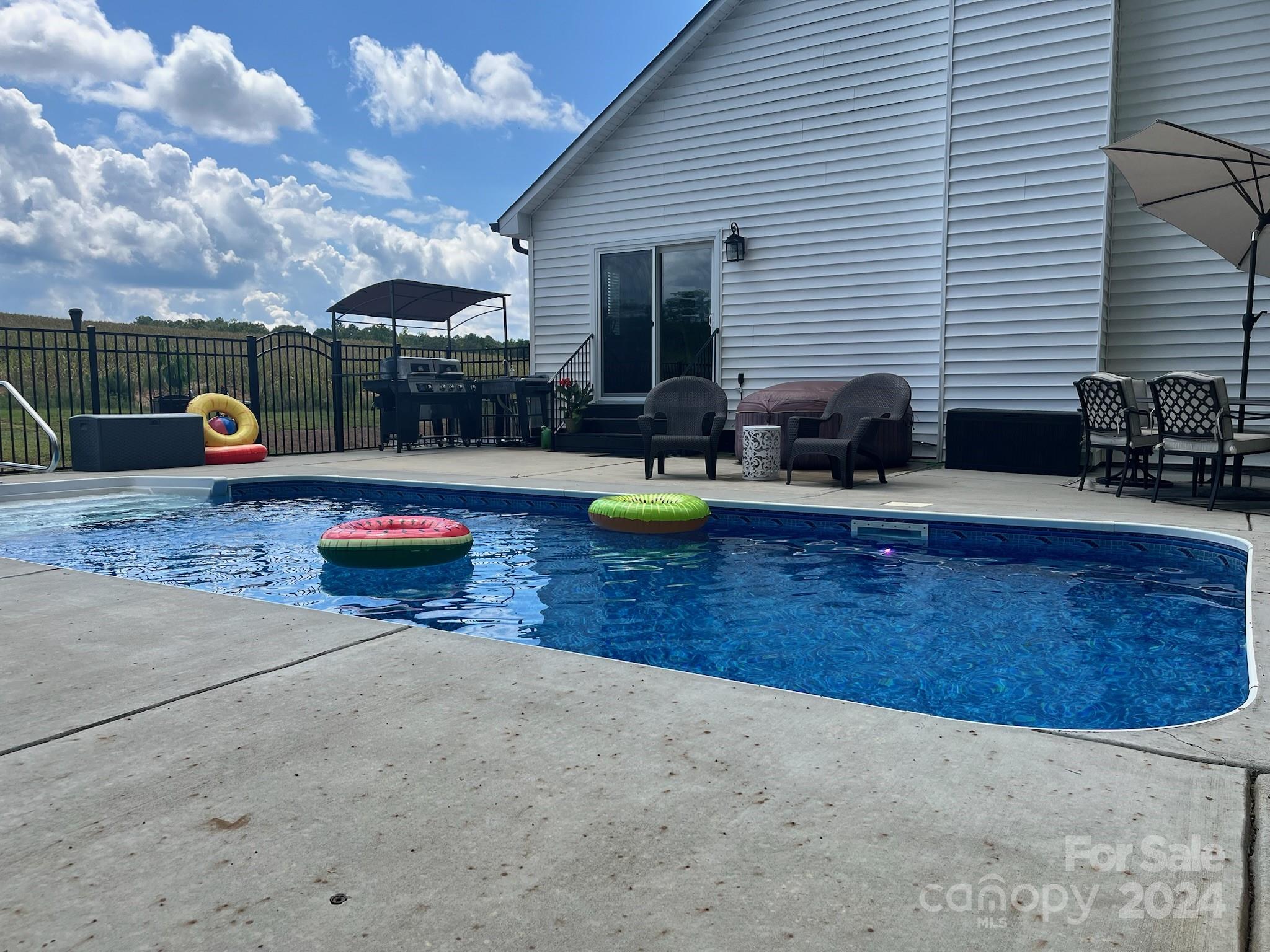 1259 Merribrook Lane