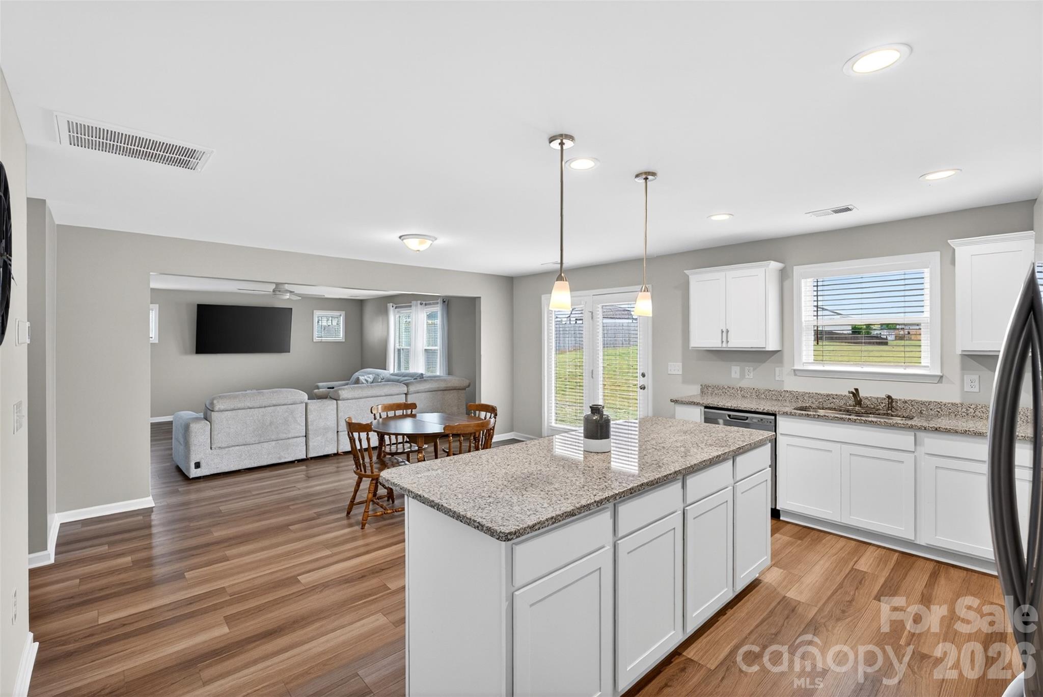 7061 Luna Mae Court