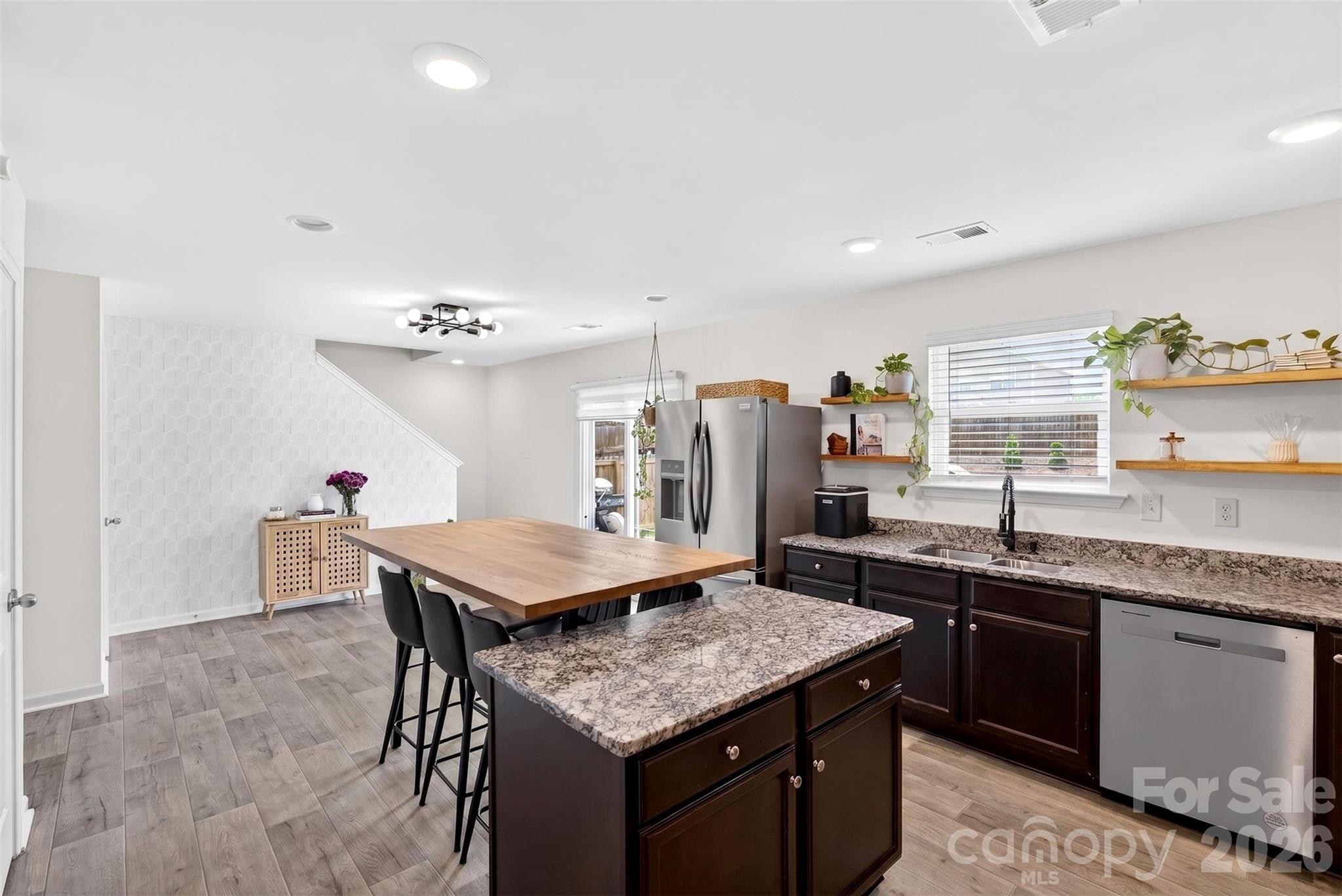 1221 Canter Place
