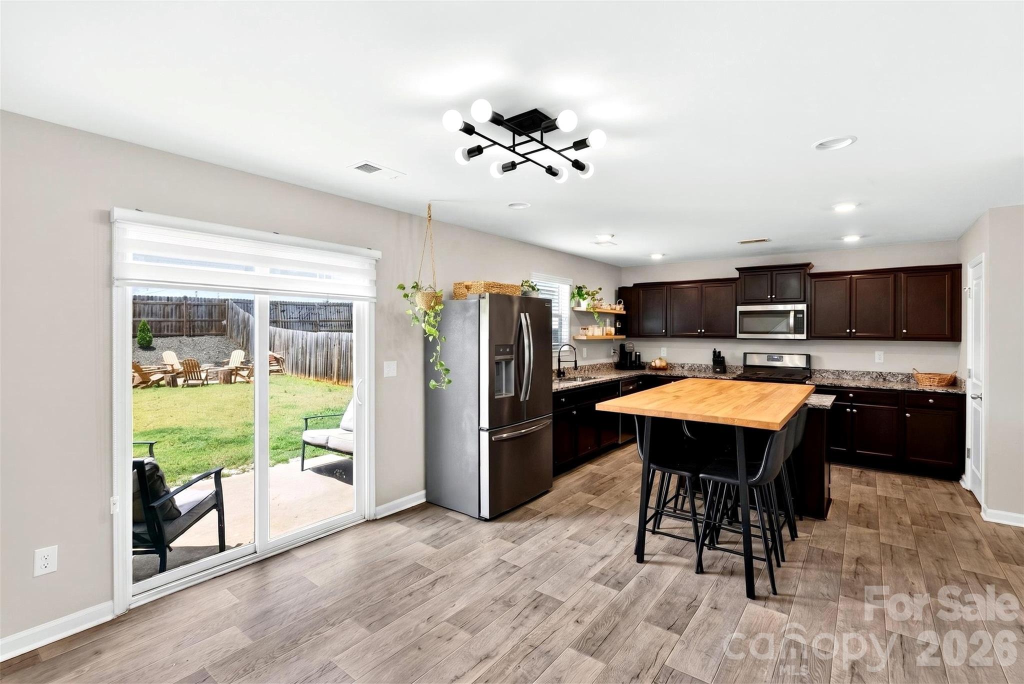 1221 Canter Place