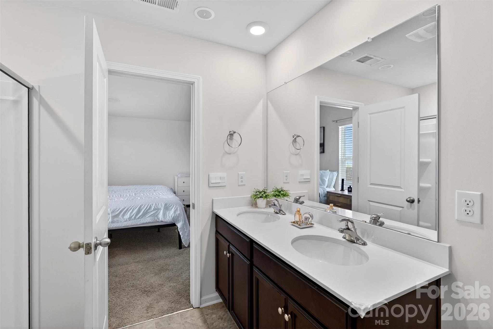 1221 Canter Place
