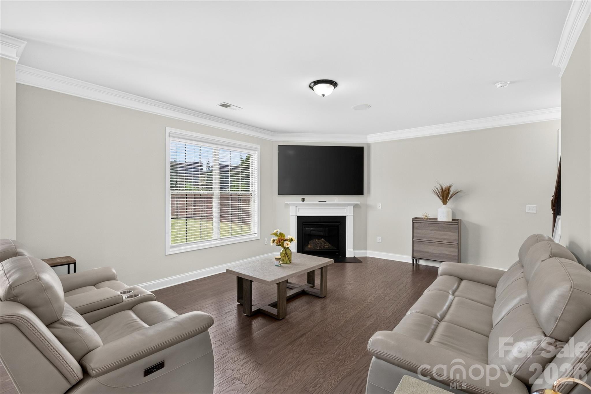 222 Santa Ana Way