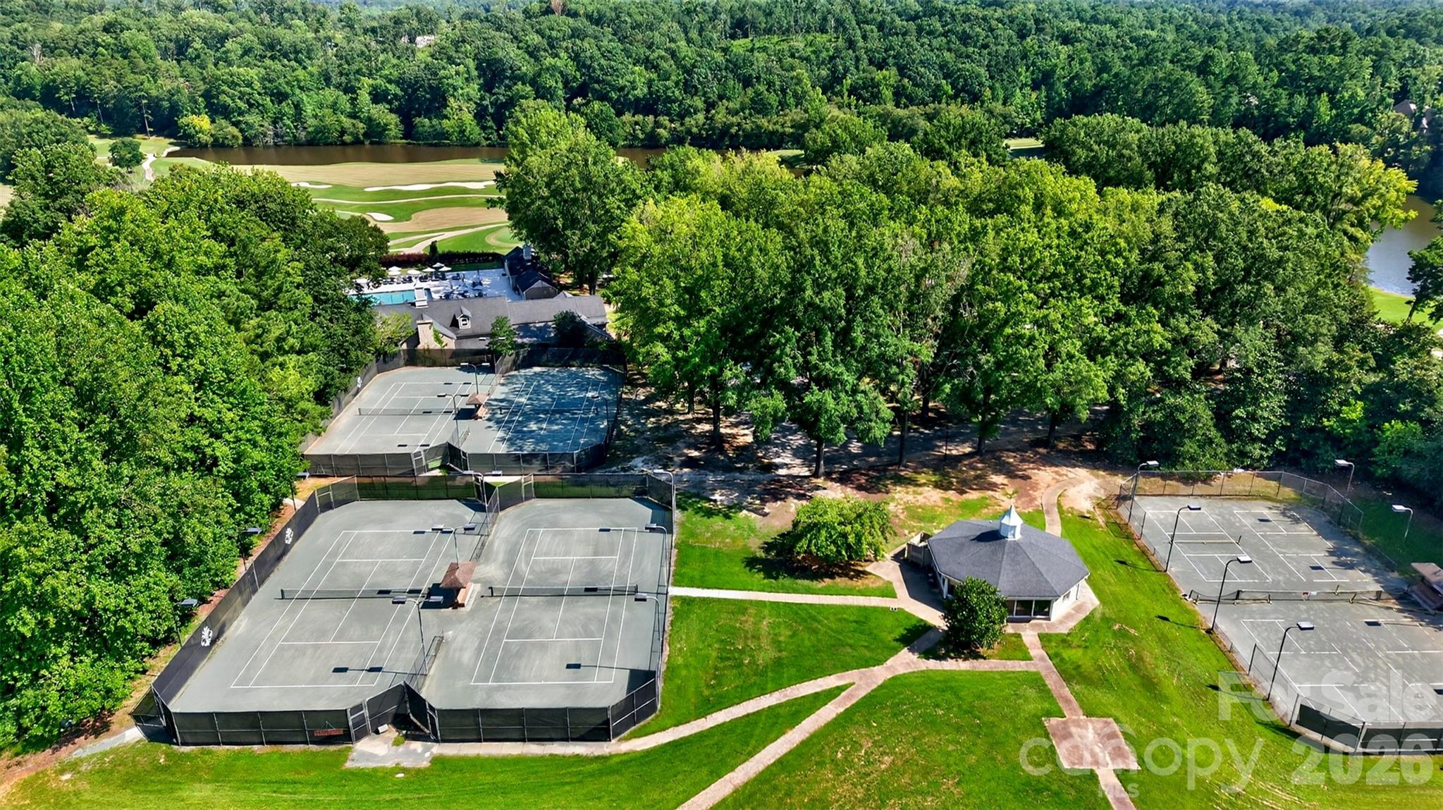 216 Muirfield Drive
