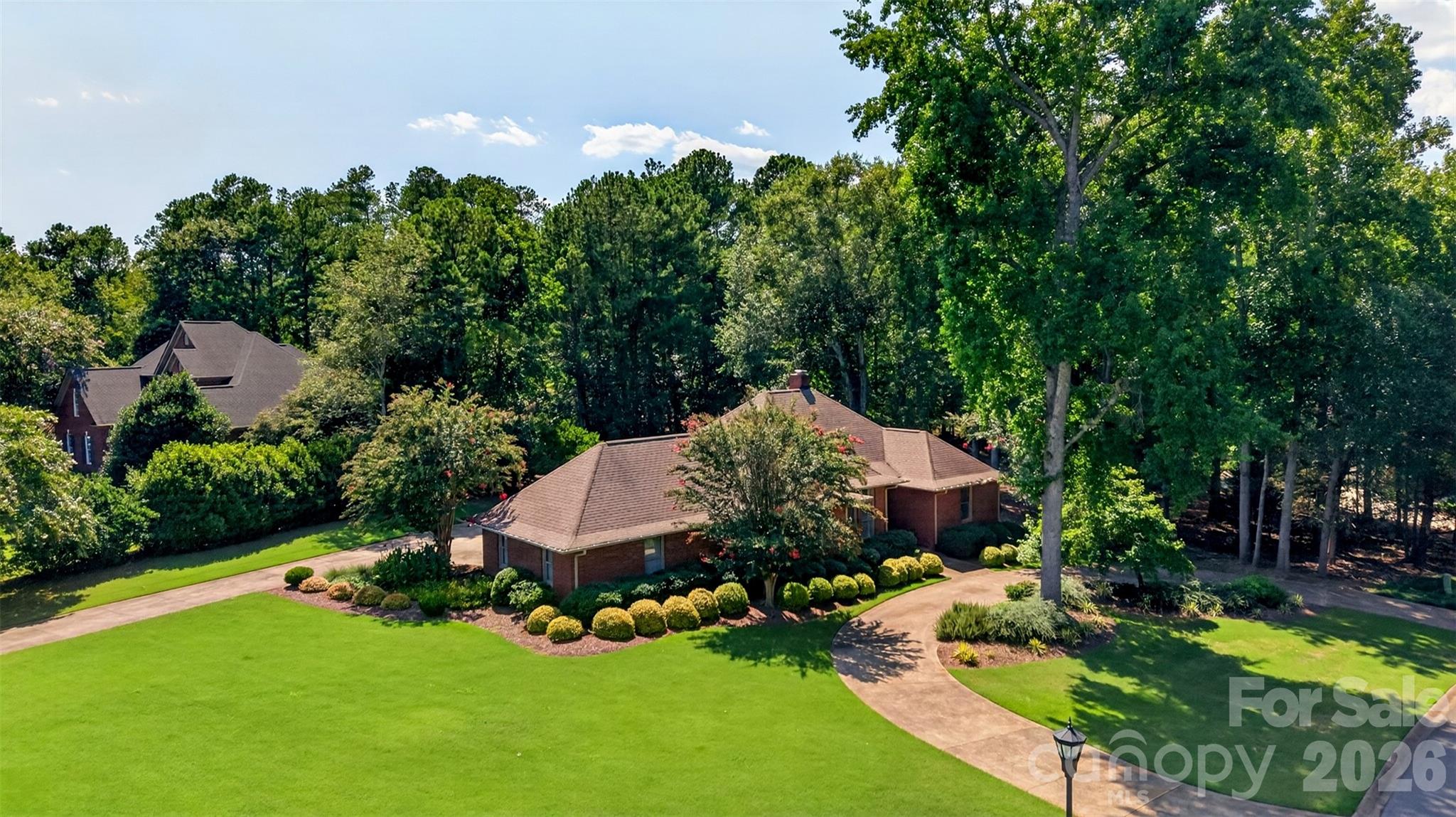 216 Muirfield Drive