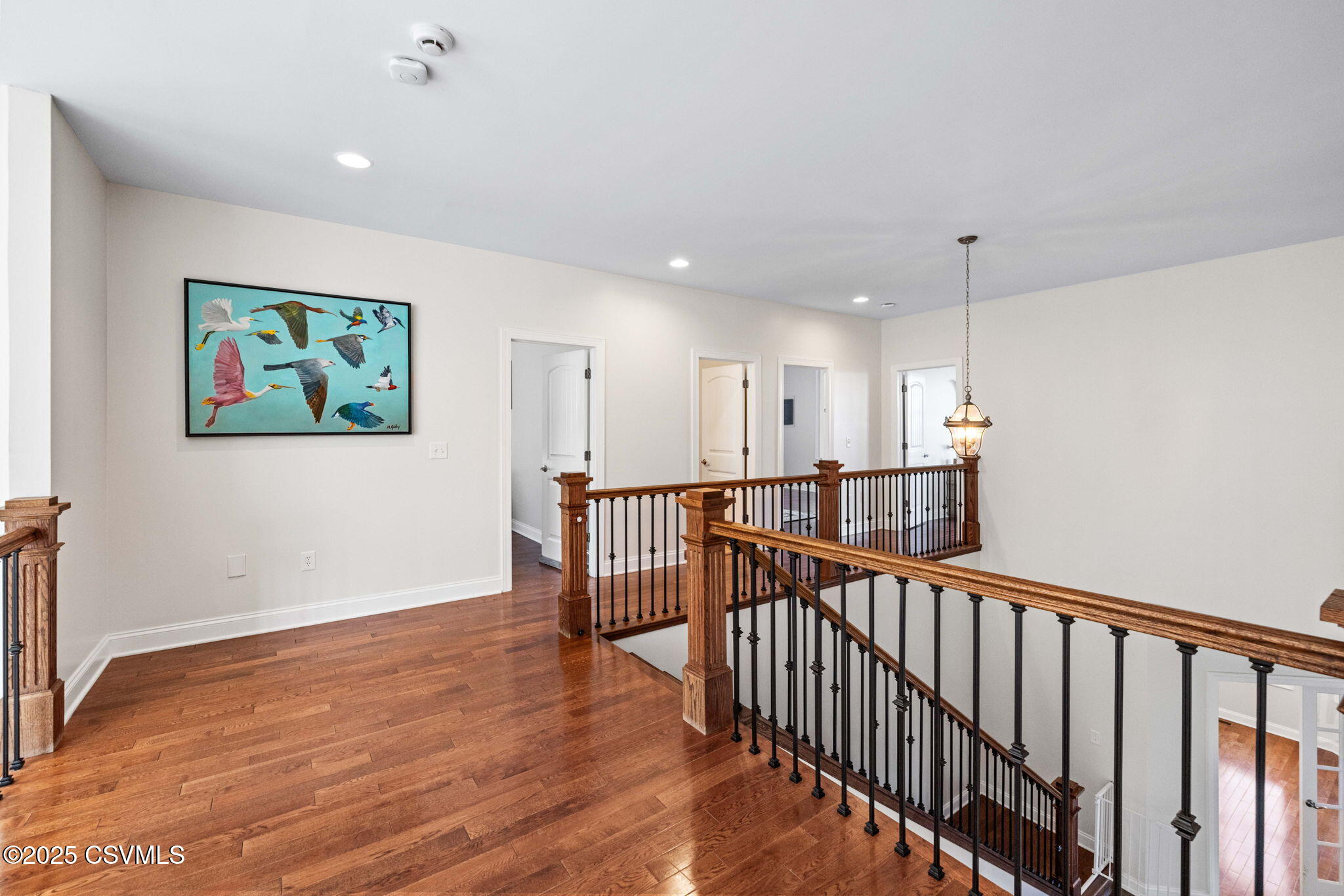 12 E OAKWOOD Drive