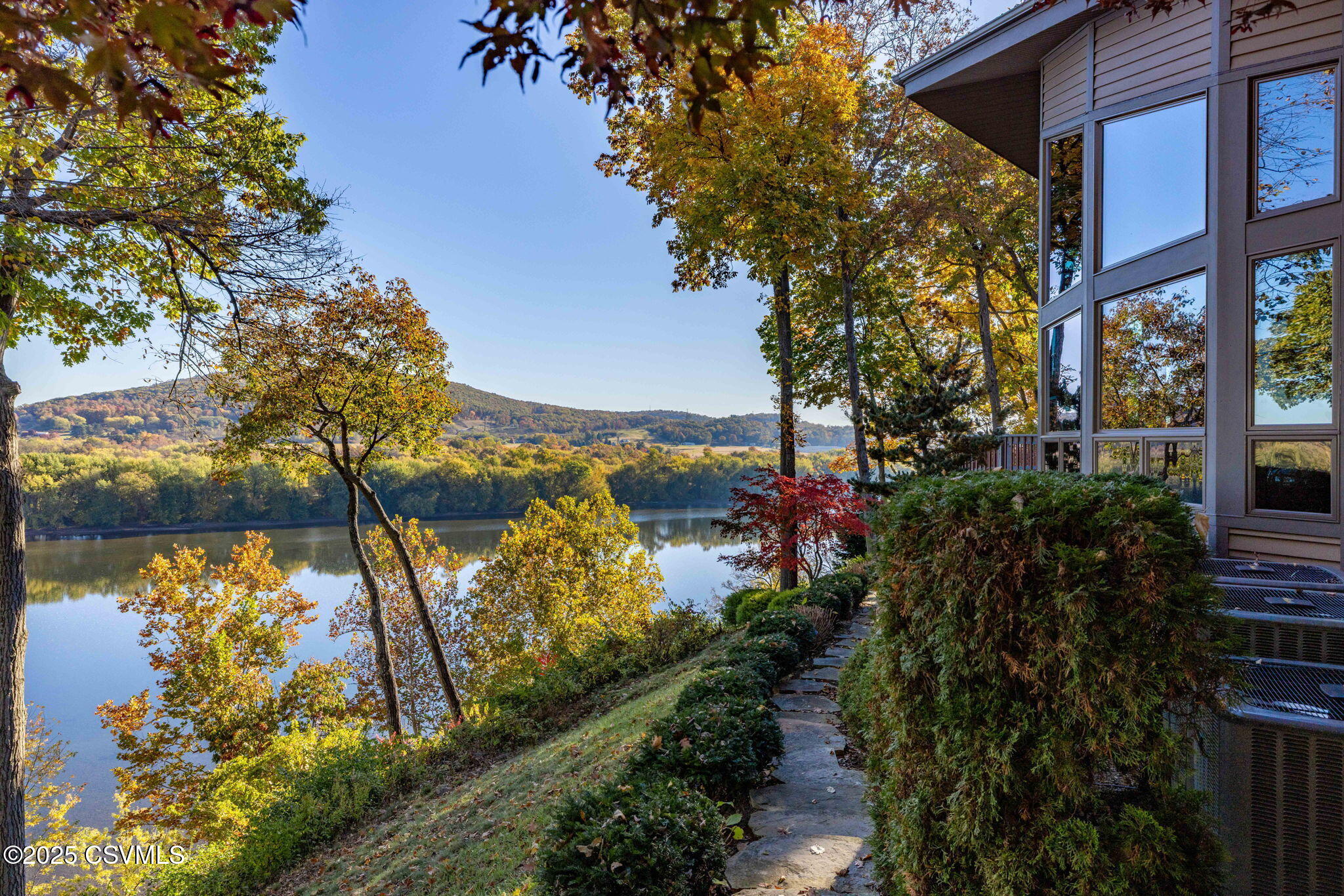 225 MOSER Lane