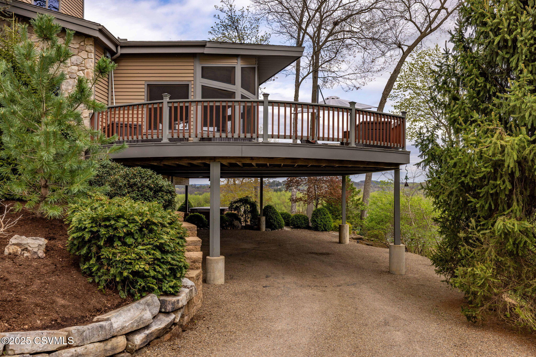 225 MOSER Lane