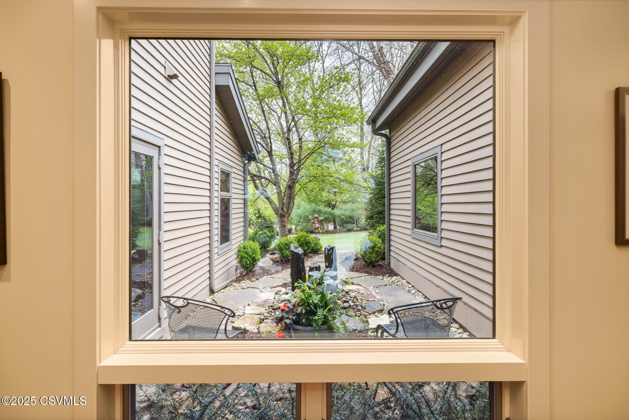 225 MOSER Lane