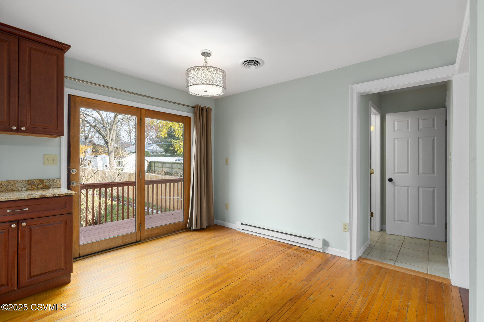 230 N 4TH Street