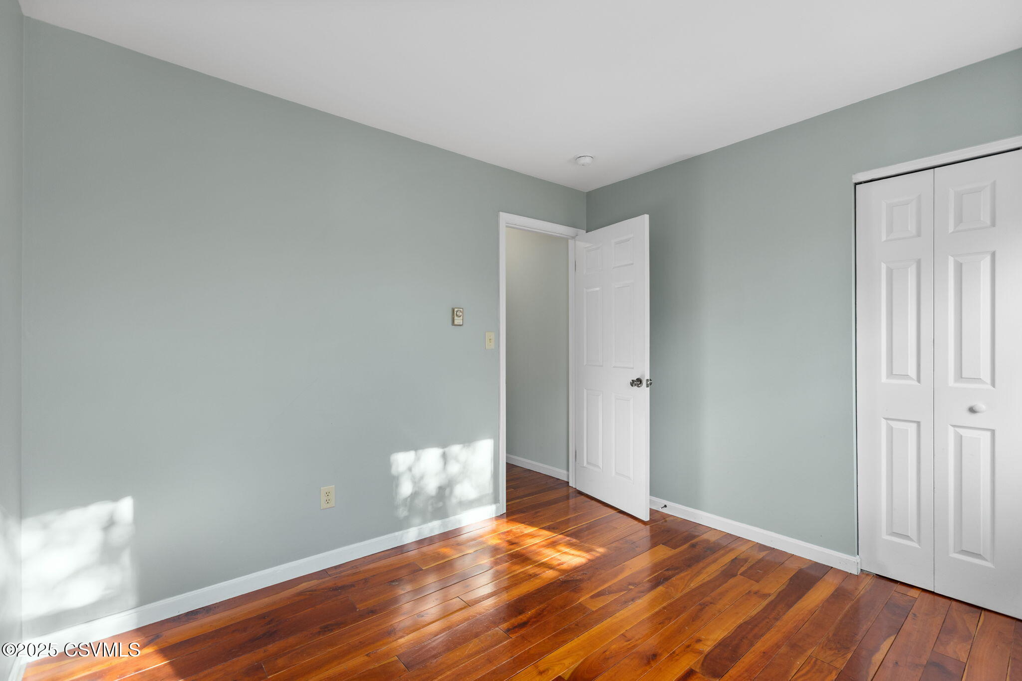 230 N 4TH Street