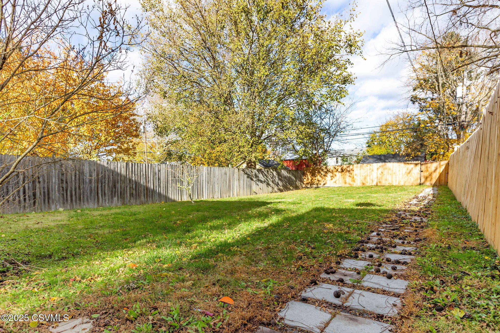 230 N 4TH Street