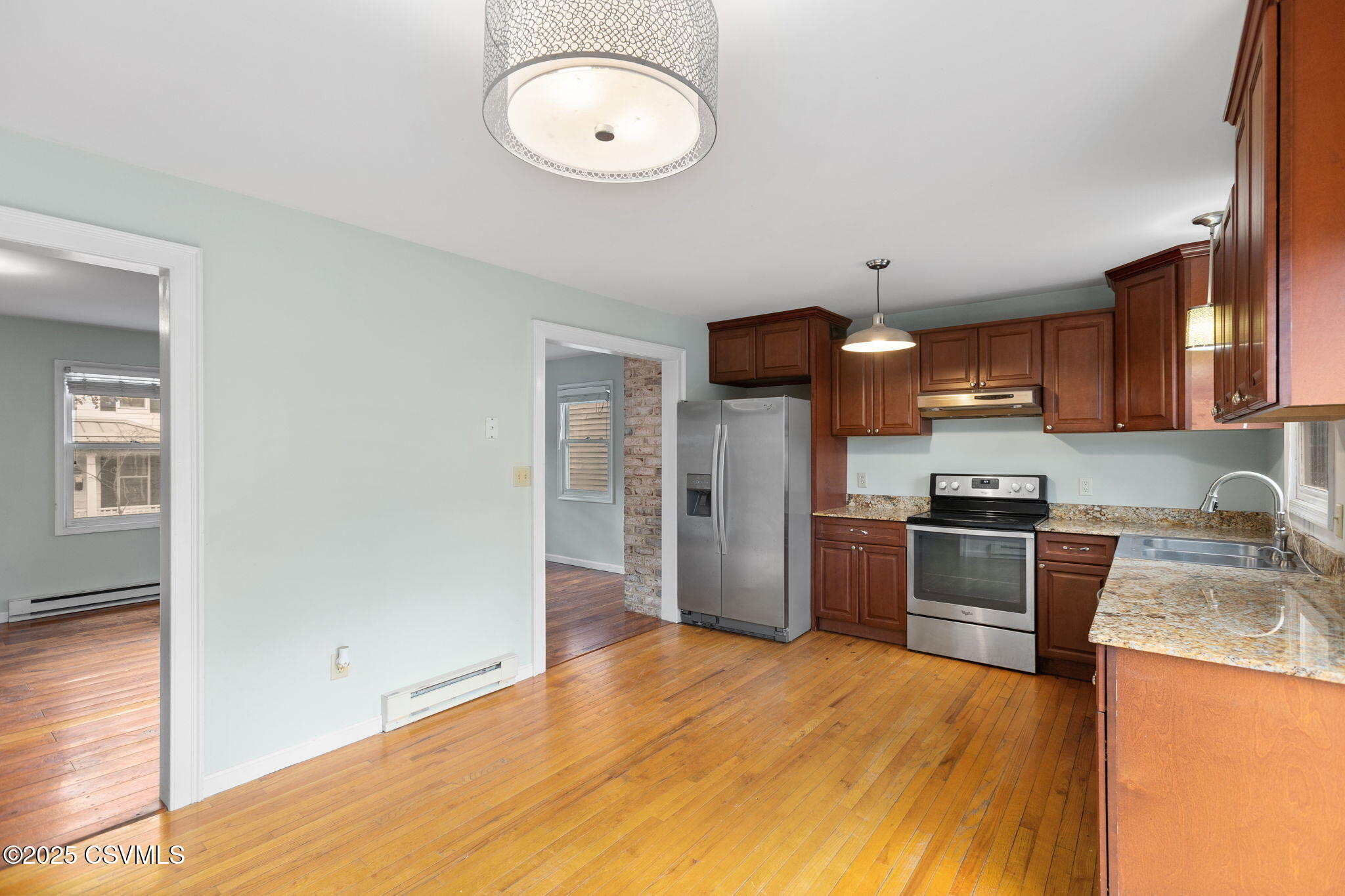 230 N 4TH Street