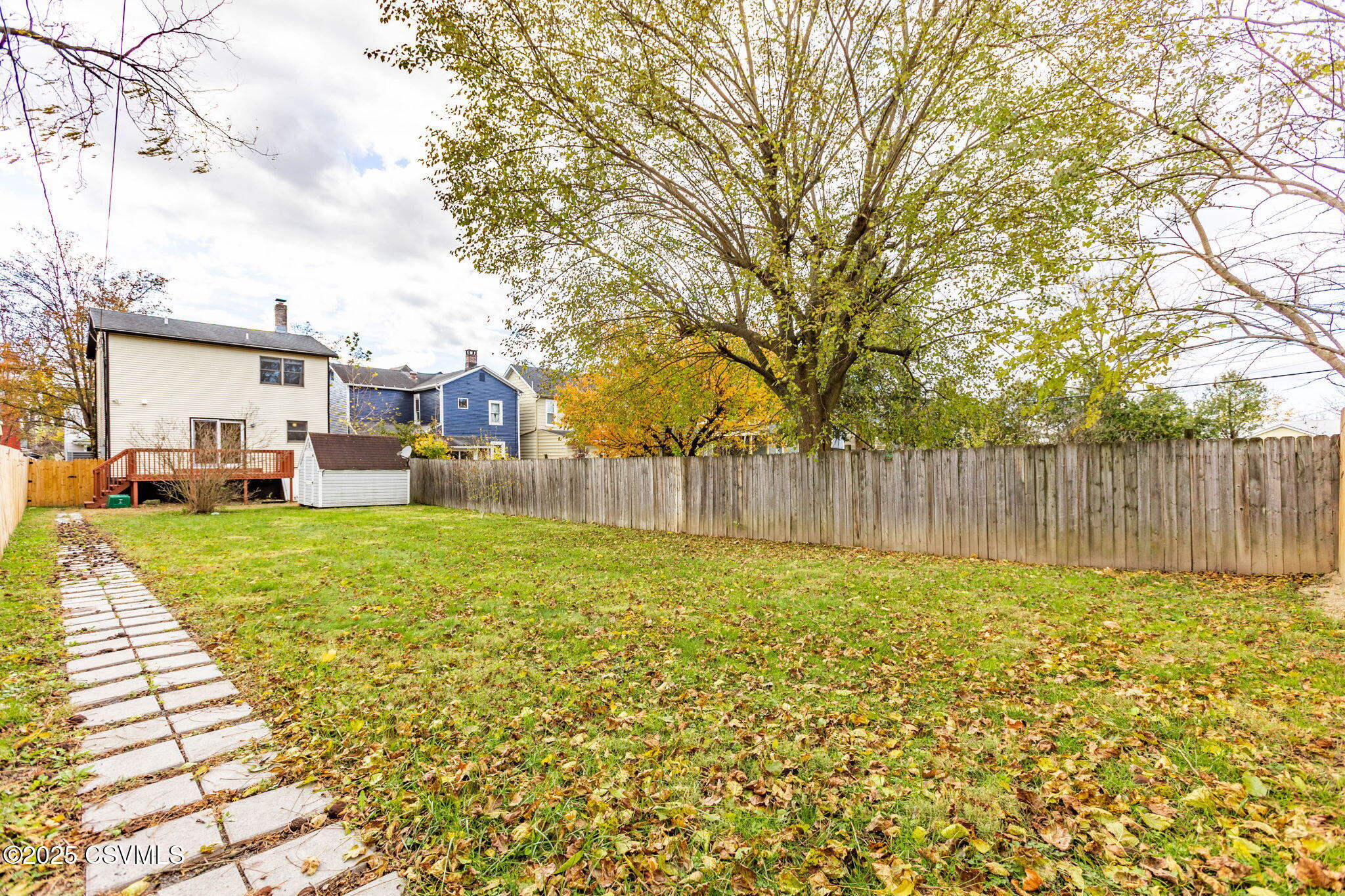 230 N 4TH Street