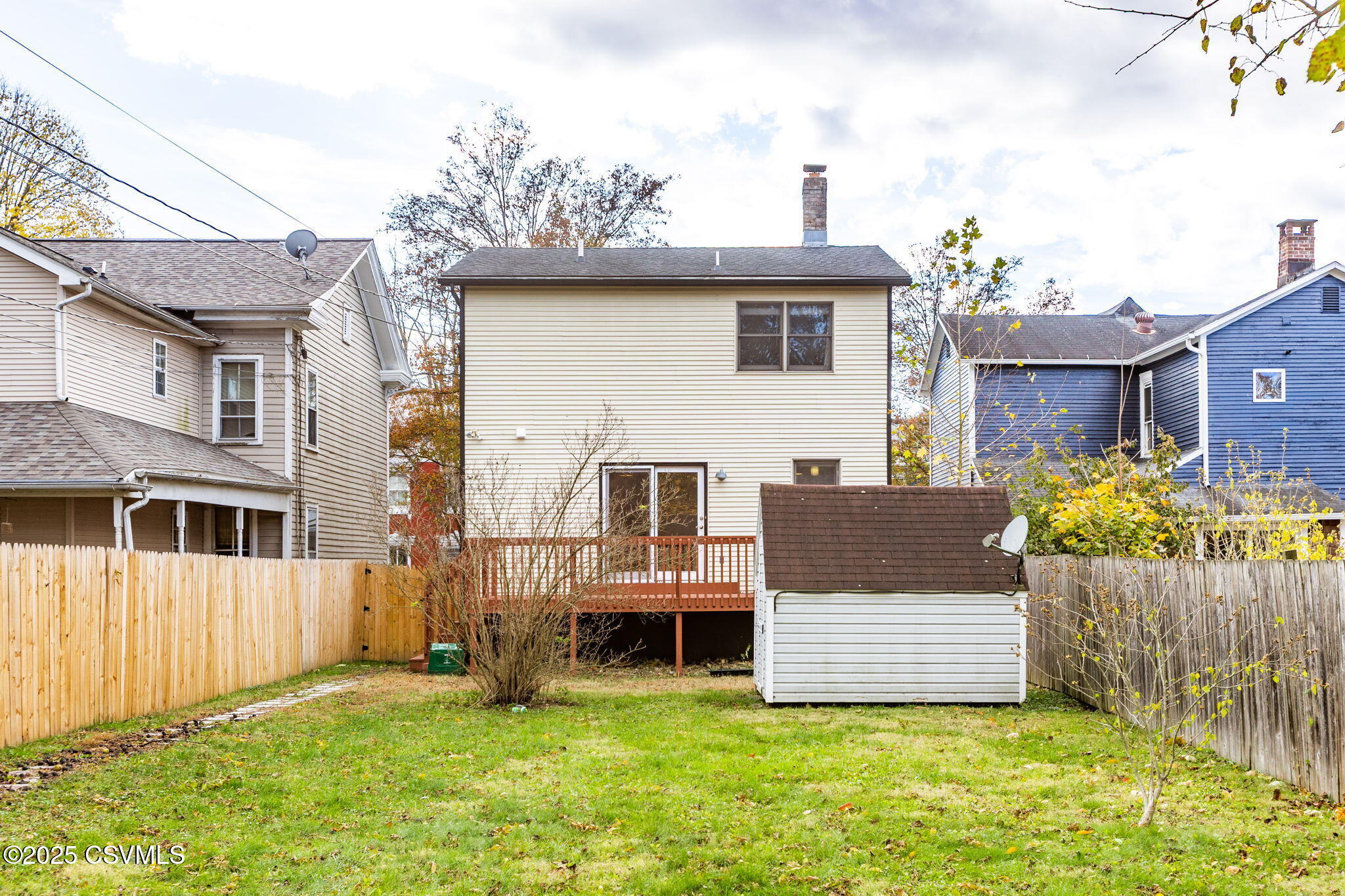 230 N 4TH Street