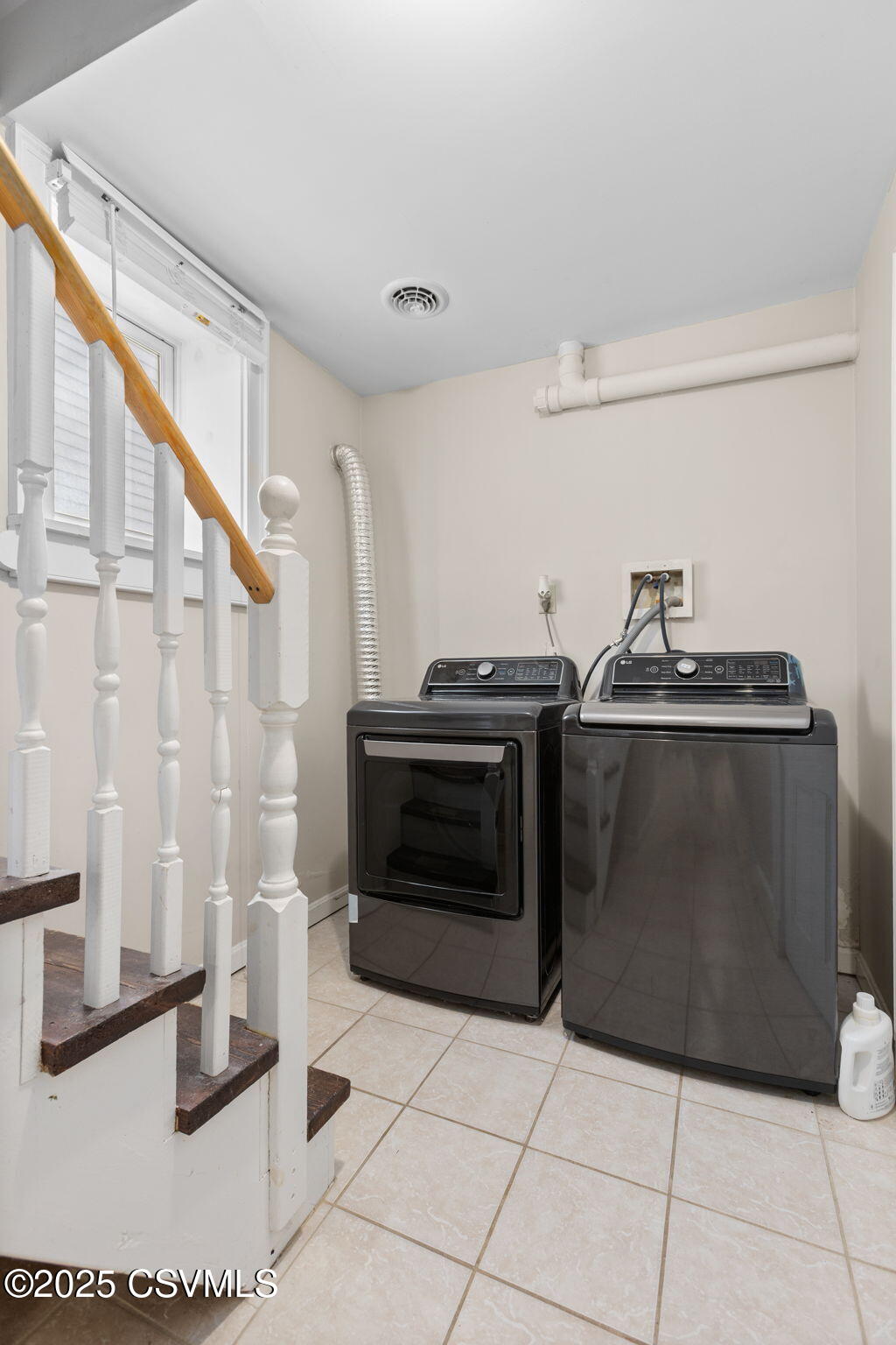 230 N 4TH Street