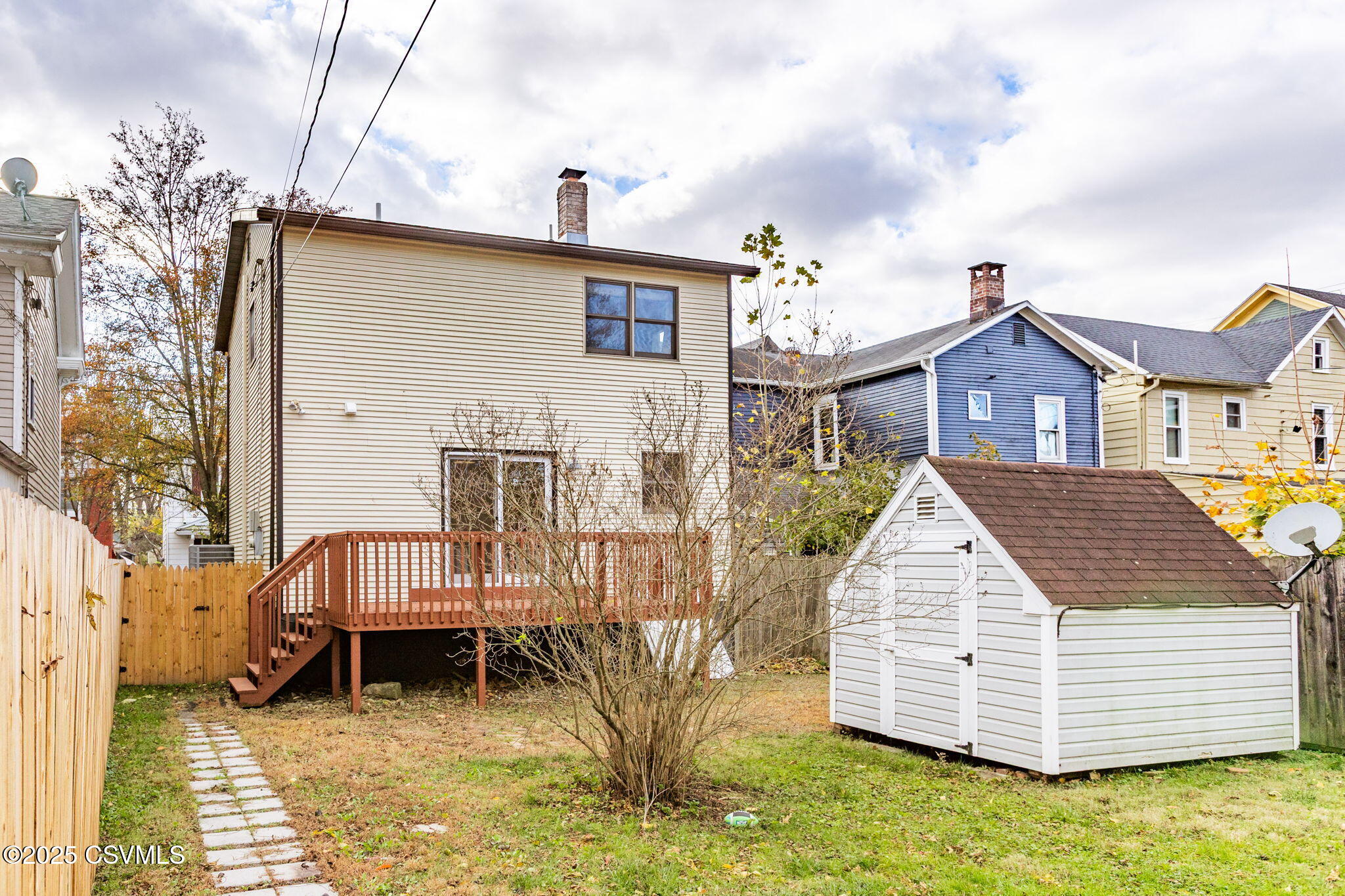 230 N 4TH Street