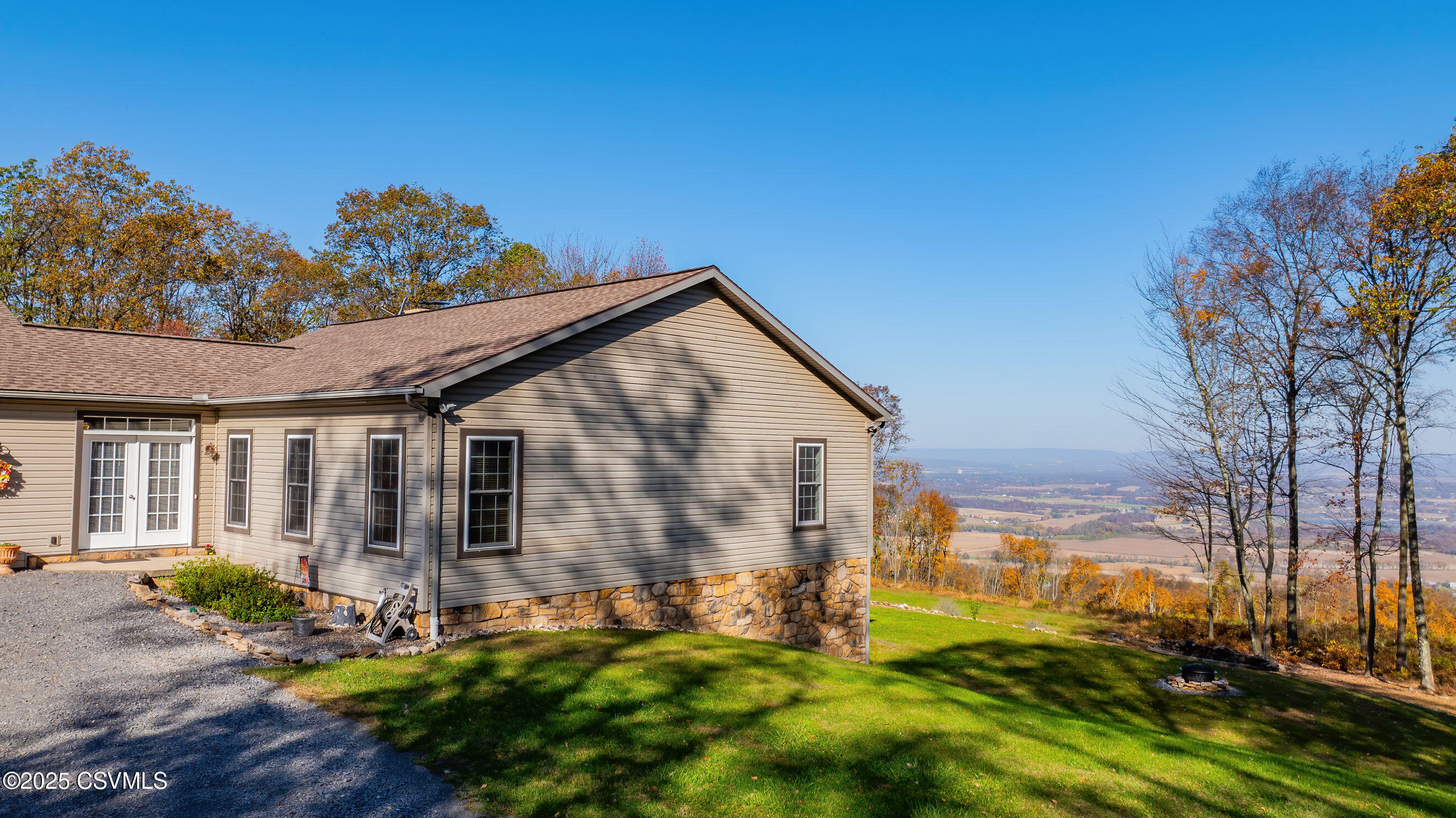 85 DEER RIDGE Lane