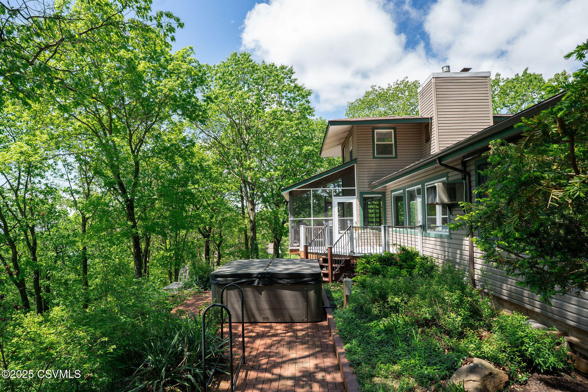 78 TRILLIUM Lane