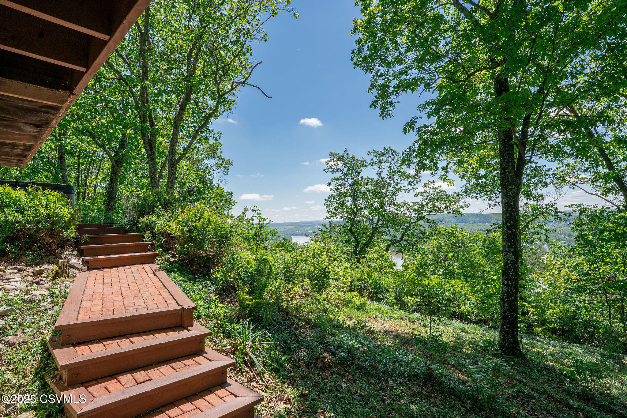 78 TRILLIUM Lane