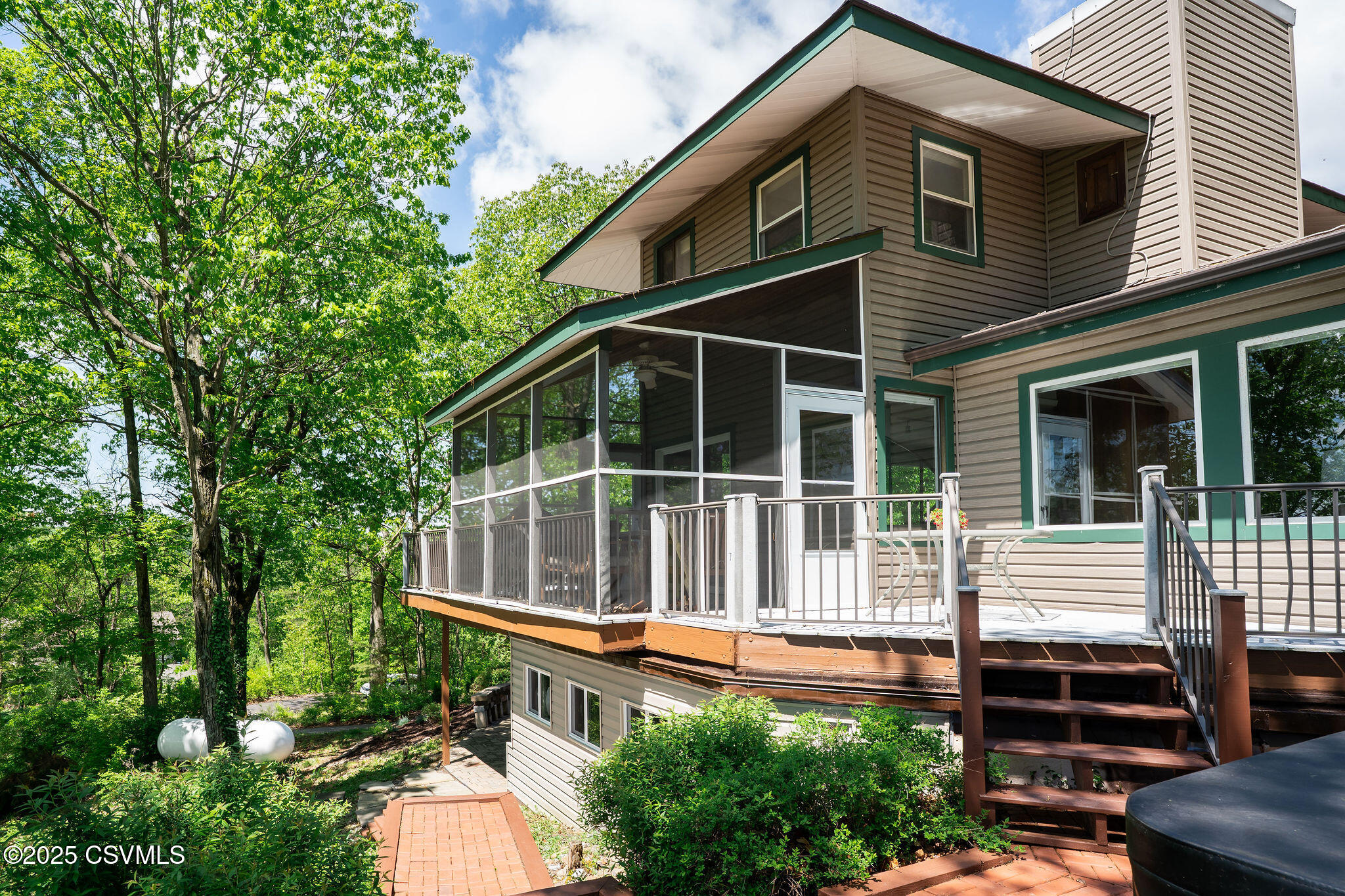 78 TRILLIUM Lane