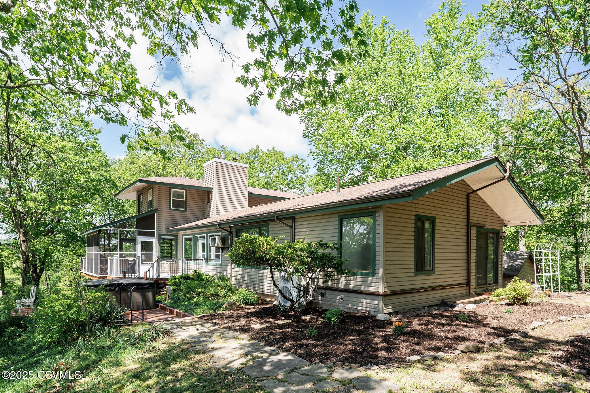 78 TRILLIUM Lane